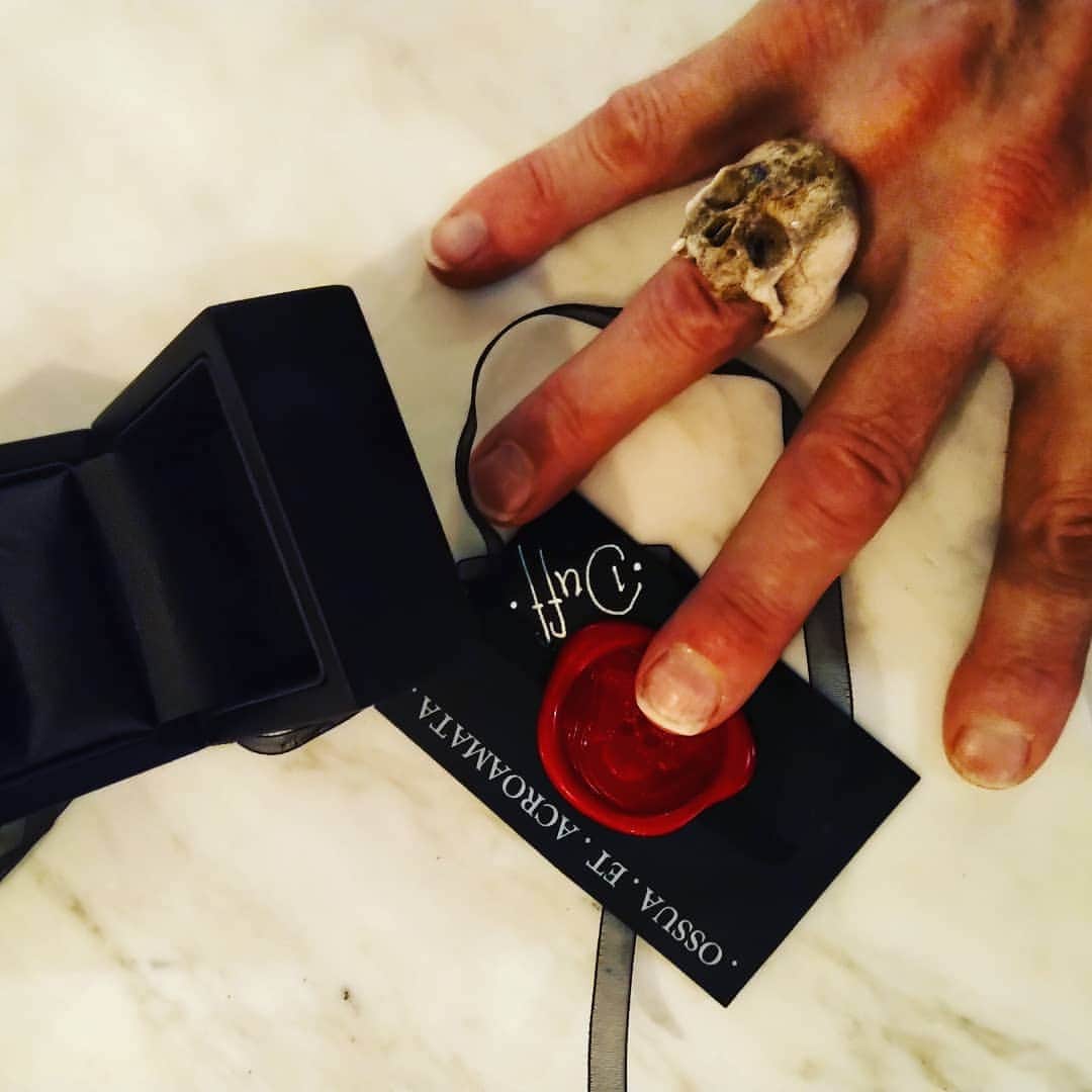 ダフ・マッケイガンさんのインスタグラム写真 - (ダフ・マッケイガンInstagram)「THANK YOU @prideofgypsies !!! This ring is SO badass!」12月20日 9時31分 - duffmckagan