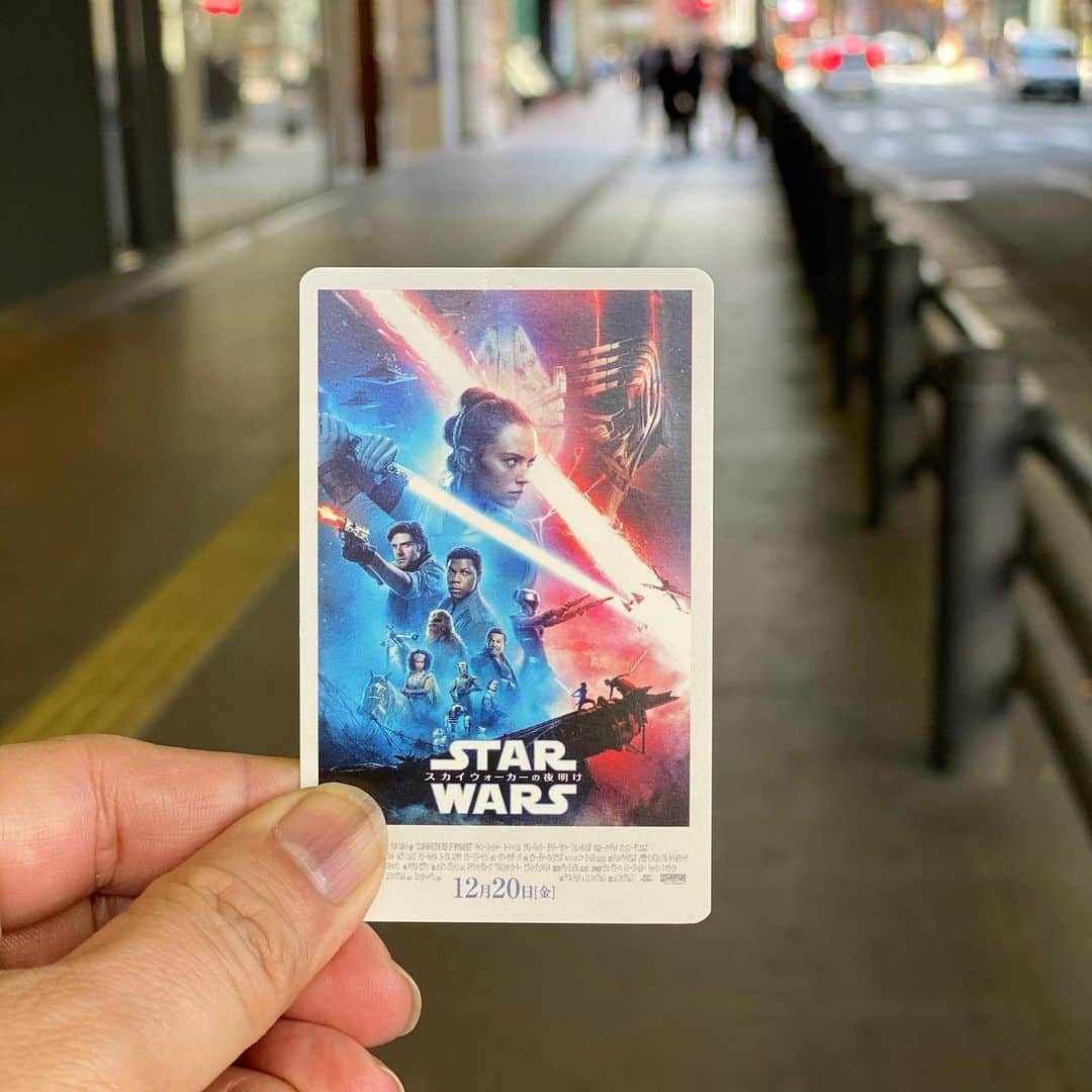 栗田善太郎のインスタグラム：「朝からの番組収録を終え、完結させて来ます！！ #starwars」