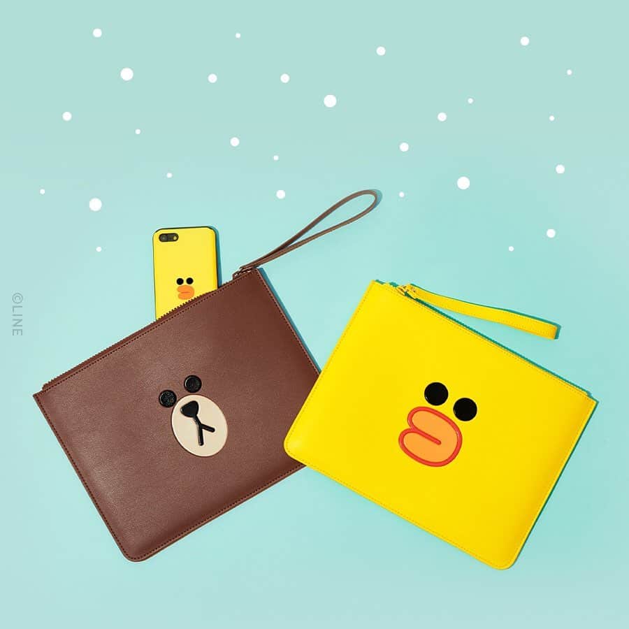 LINE FRIENDSさんのインスタグラム写真 - (LINE FRIENDSInstagram)「2019 #WinterSale Last chance for amazing deals!🔥 Save up to 70% on popular BROWN & FRIENDS items!  Happy bargain hunting at #LINEFRIENDS #OnandOffline stores from today 'til December 31st!  Learn More > Check our story!」12月20日 10時52分 - linefriends