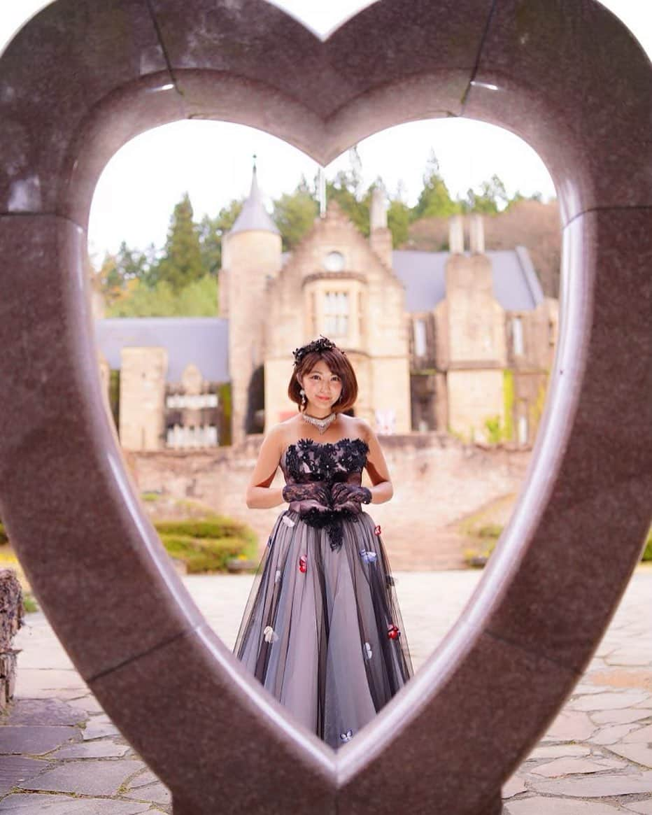 今村知可さんのインスタグラム写真 - (今村知可Instagram)「LOVE💖  #love #ロックハート城 #dress #ロックハート城でプリンセス体験 #プリンセス #ハート #オブジェ #群馬 #グンマー #レースクイーン #グラビア #singer #歌配信 #昭和歌謡 #今村知可 #カラードレス #photo #camera #portrait #ilovephotography #japanesegirl #model #撮影モデル #insta #instagood #instafashion #followｍe #フォロワー募集中」12月20日 11時02分 - chikalanguage