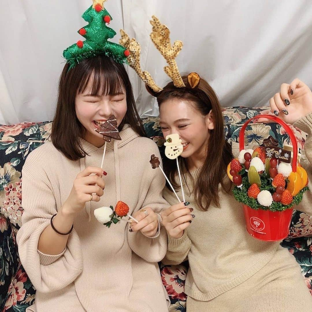 古川貴絵さんのインスタグラム写真 - (古川貴絵Instagram)「Christmas party 🎅🏻 あみあやとケーキつくった❤︎ 笑いすぎてまともな写真なし。笑」12月20日 21時27分 - _kiegram