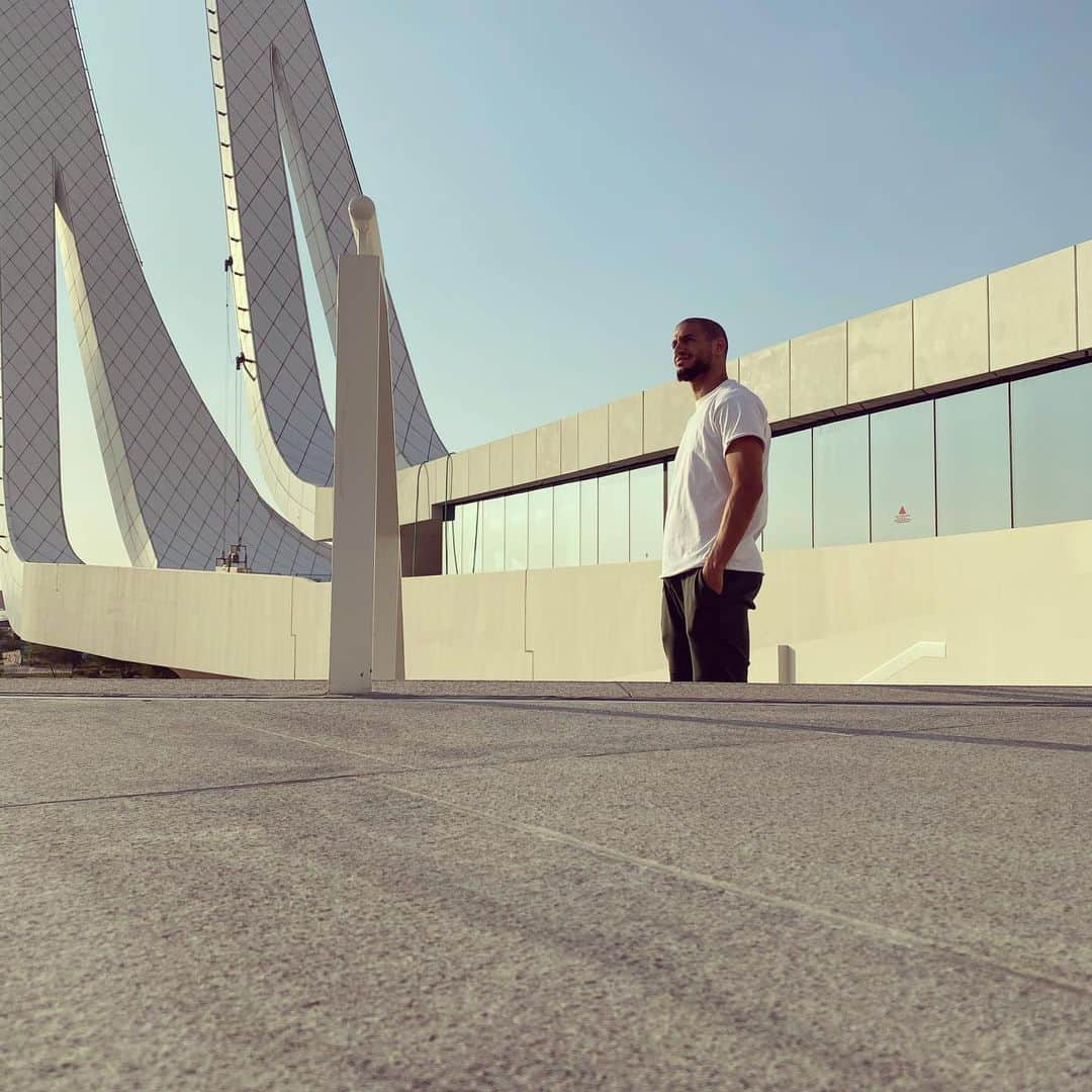 アドレーヌ・グェディウラさんのインスタグラム写真 - (アドレーヌ・グェディウラInstagram)「Beautiful and Impressive Mosque in @qatarfoundation #subhanallah 🤩🕌 #doha #qatar #educationcity #qatar2022 #duas」12月20日 21時32分 - adleneg17