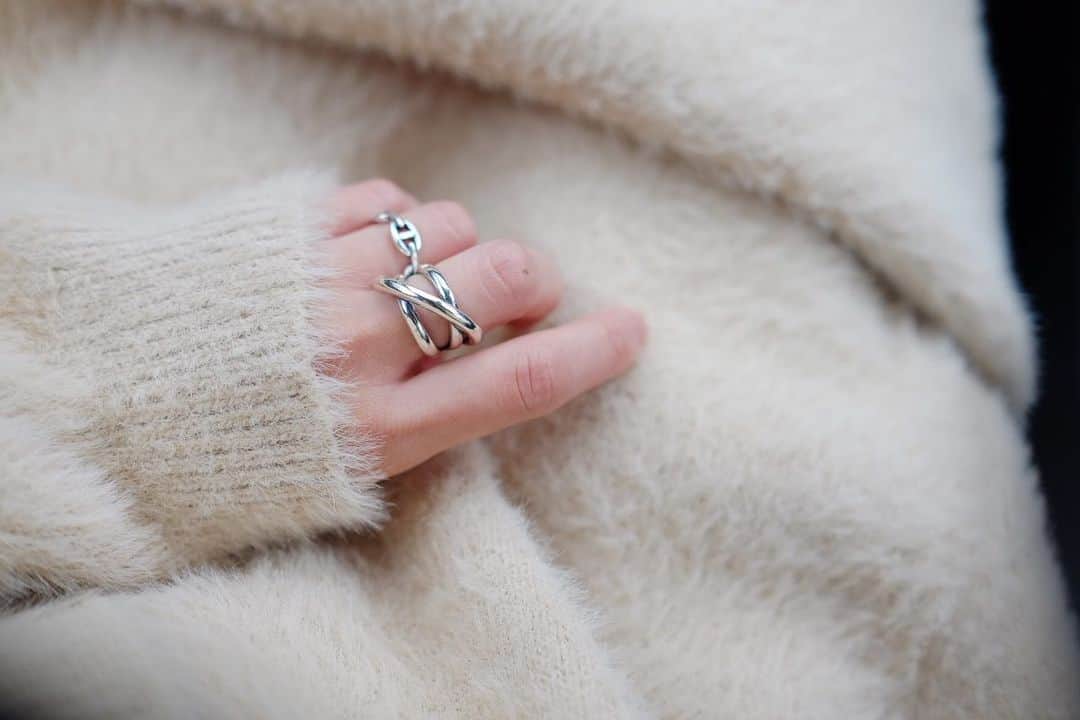 Keikooooooのインスタグラム：「new♡ʾʾ . @ivy_select #accessories #ring」