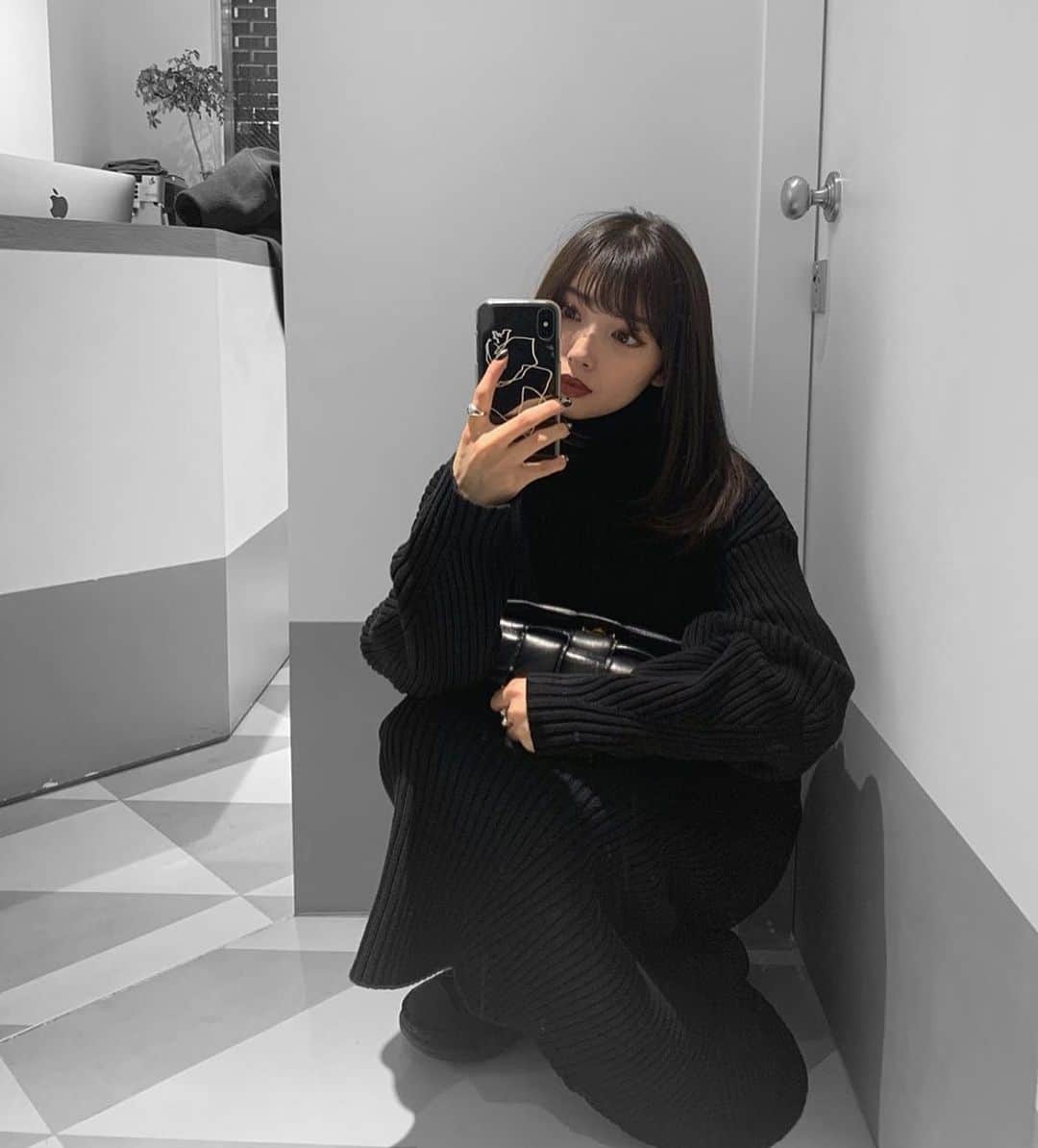 のインスタグラム：「thank you!new hair color🖤 @inamochinaoki  #newhaircolor#haircolor」