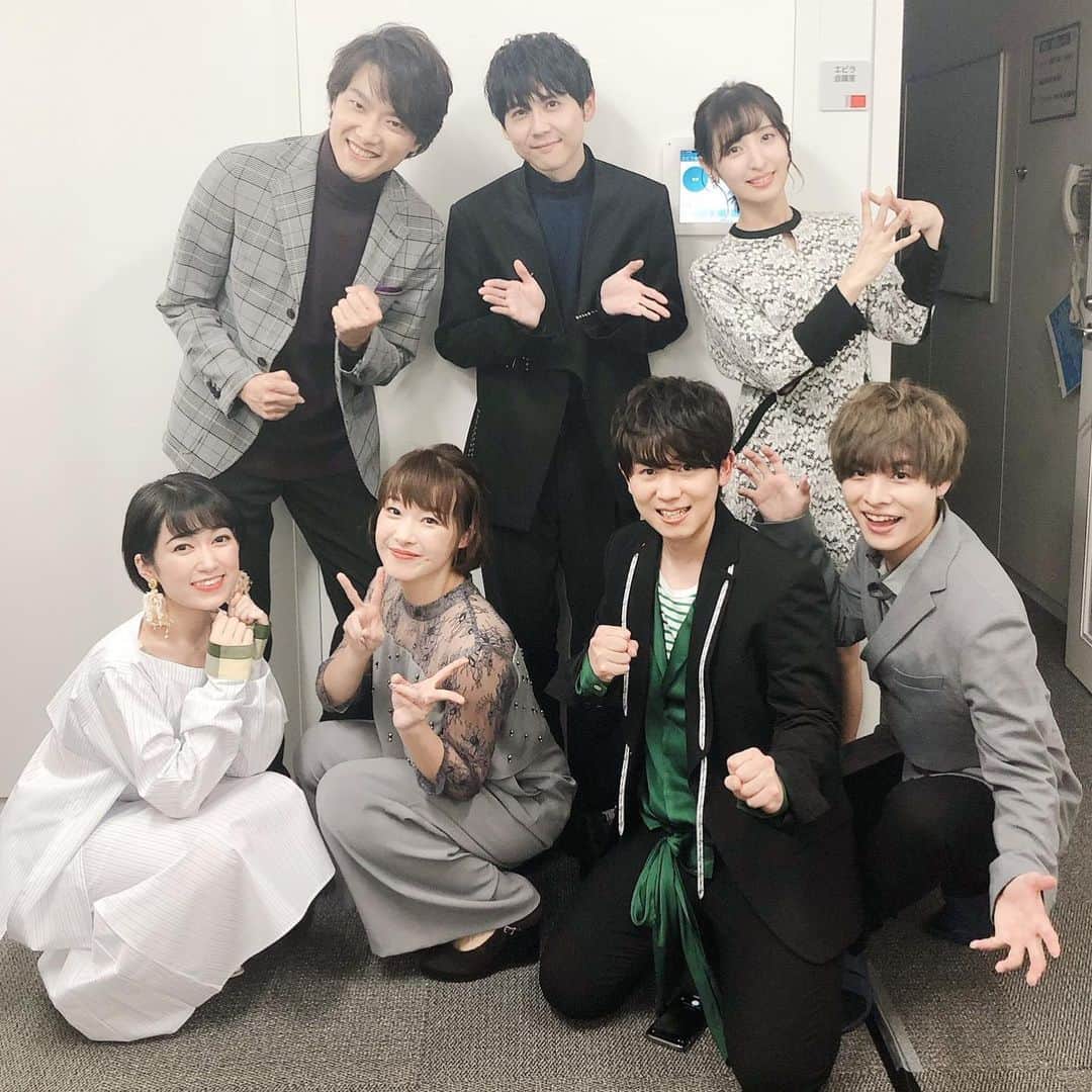寺崎裕香のインスタグラム：「「僕のヒーローアカデミア THE MOVIE ヒーローズ：ライジング」  本日公開いたしました！！ 公開初日舞台挨拶登壇させていただきました。 劇場版オリジナルキャラクターの 島乃活真演じさせていただいております！  ヒロアカ新参者ですが、暖かく迎えて頂き嬉しかったです。  ヒロアカの魅力がグッと詰まった映画で、ヒロアカまだ見た事ない！という方にこそ見て頂きたい映画だなと思いました。  とても魅力的なキャラクター達。 その中で、活真として生きれた事をとても嬉しく思います。  是非！！ #冬休みは劇場でワンフォーオール  #山下大輝  #岡本信彦  #梶裕貴 #佐倉綾音 #黒沢ともよ  #寺崎裕香 #井上芳雄  #heroaca_a  #ヒロアカ #ヒーローズライジング」