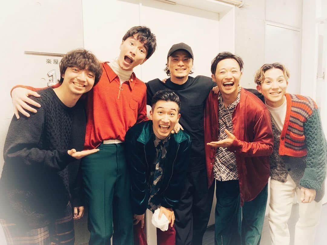 KREVAさんのインスタグラム写真 - (KREVAInstagram)「ブログ更新しました  https://lineblog.me/kreva/archives/1971800.html  #KREVA #敵がいない国 #福岡 #シッキン #stkgz  #三浦大知」12月20日 22時29分 - kreva_drk_dj908