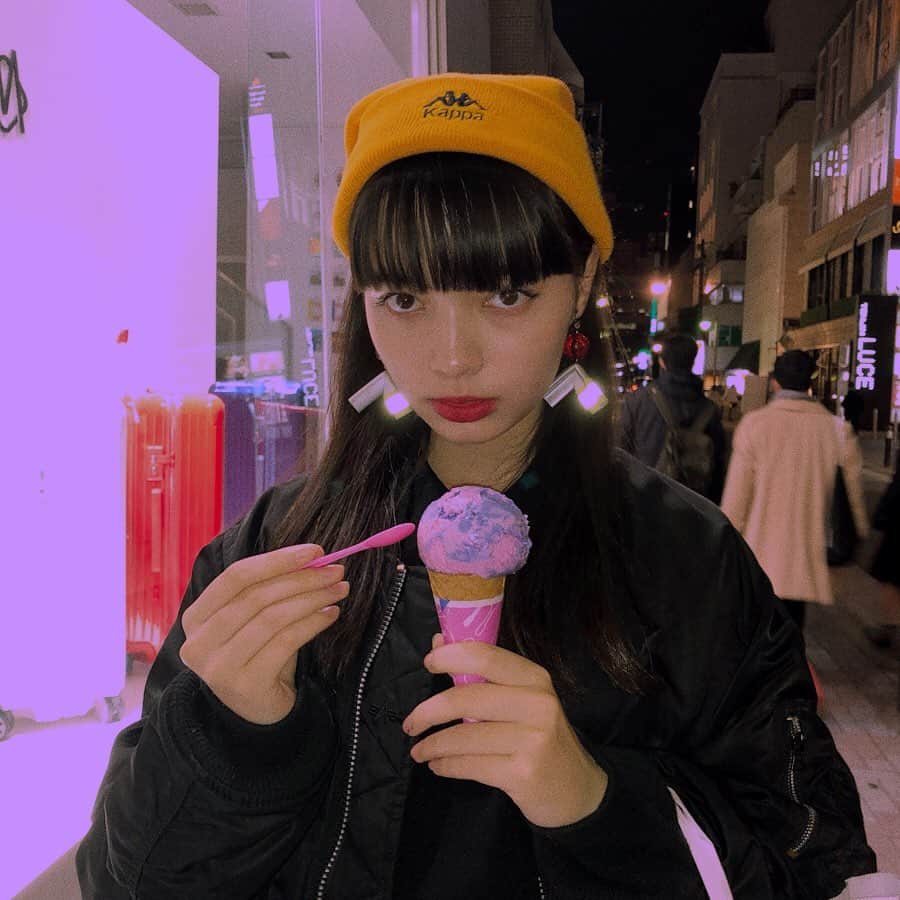 のインスタグラム：「街は綿帽子☃️🧡」
