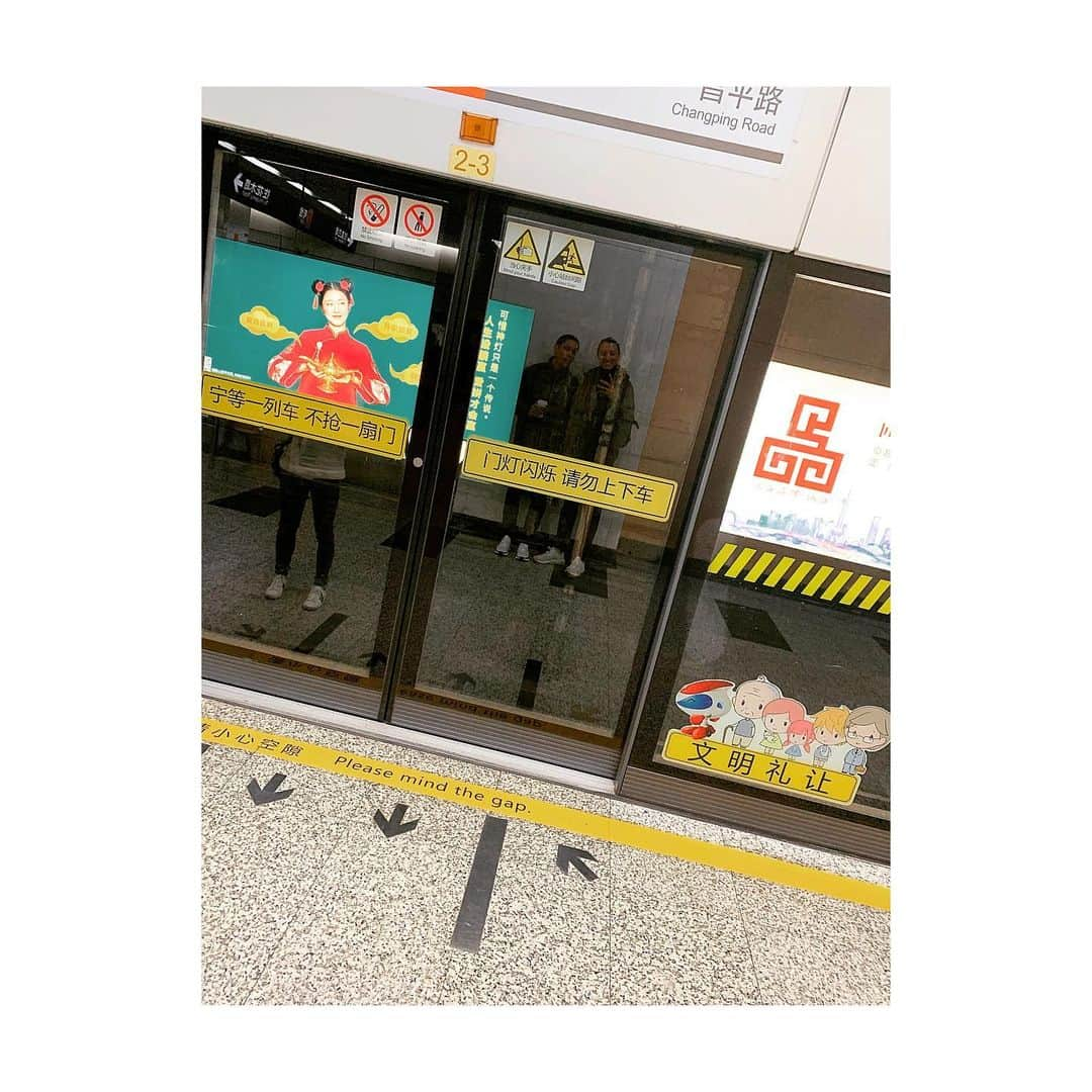 ジョーダン・ラーソンさんのインスタグラム写真 - (ジョーダン・ラーソンInstagram)「Metro memories #Shanghai」12月20日 14時19分 - gov1007