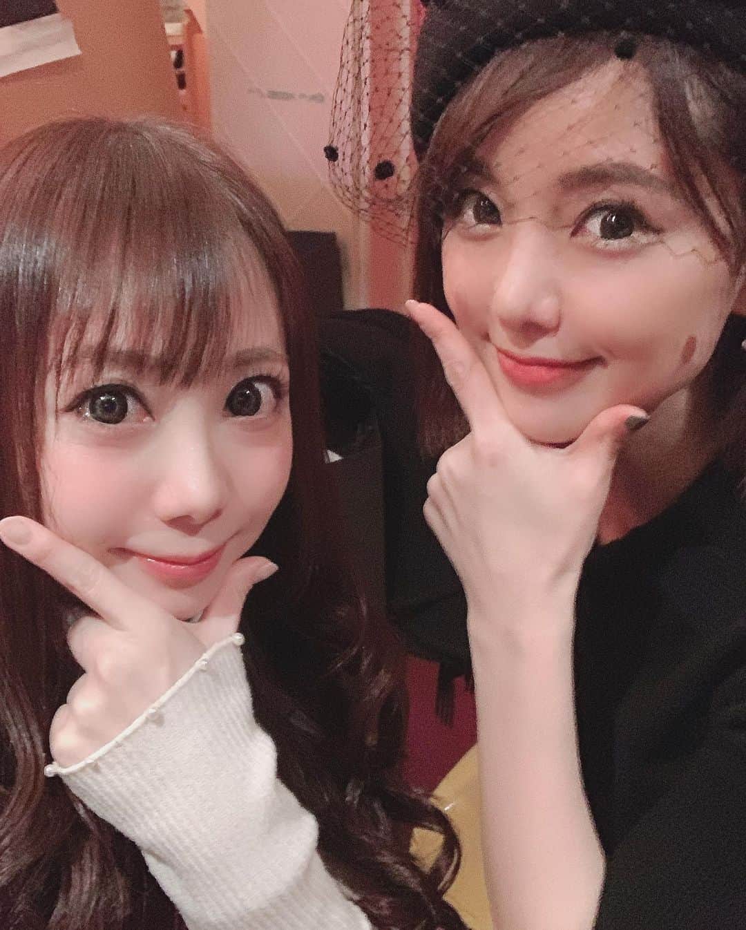 林村ゆかりさんのインスタグラム写真 - (林村ゆかりInstagram)「一昨日のイベント来てくださった皆さま、ありがとうございました！！﻿ 配信でも応援ありがとうございました！！﻿ 色んな方に会えたり、私にとって新しいことがひとつ実現できてすごく楽しかったです。﻿ ﻿ 不器用で悩んだりすることもありますが、﻿色んな方のお力添えをお借りしつつ…﻿ 試行錯誤して良くしていきながらまた新しいことにチャレンジしたいと思います！﻿ ﻿ ライバーはスローペースに。﻿ ライバーエージェントにさらに力を入れて、YouTube含め他のSNSもまた挑戦します。﻿ ﻿ ﻿ ﻿ ﻿ この写真の服は全身DIORです😎✨﻿ 一昨日のステージではCA4LAで買ったお帽子で。﻿ ﻿ ﻿ ﻿ ﻿ #bigo#bigolive#ライブ配信#livestreaming#ライバー#ライブストリーミング#クリスマス#クリスマスパーティ#コーデ#dress#ドレス#パーティドレス#dior」12月20日 14時31分 - yukarice0