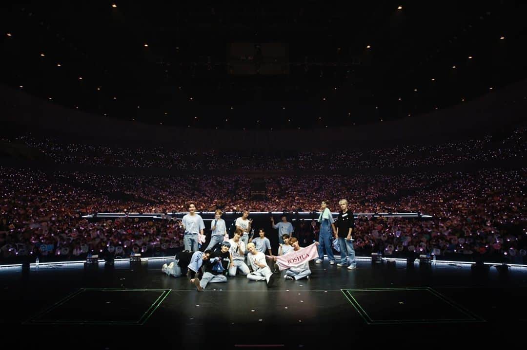 SEVENTEENさんのインスタグラム写真 - (SEVENTEENInstagram)「[17'S] SEVENTEEN WORLD TOUR [ODE TO YOU] IN JAPAN The enjoyable memory of nine days  #SEVENTEEN #세븐틴 #SEVENTEEN_WORLDTOUR #Ode_to_You_with_SVT」12月20日 15時10分 - saythename_17