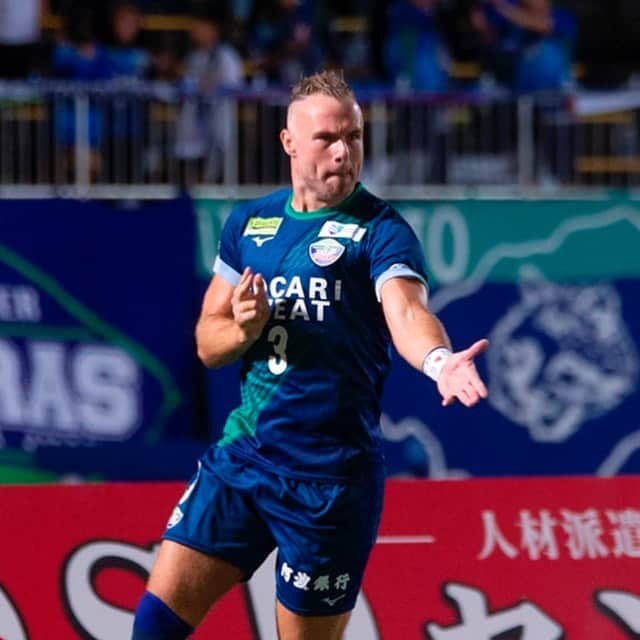 徳島ヴォルティスさんのインスタグラム写真 徳島ヴォルティスinstagram 移籍情報 ヨルディバイス 選手との契約期間満了が決定しました 今シーズン 気迫溢れるプレーで何度もチームを救ってくれました 徳島のために戦ってくれてありがとう Thank