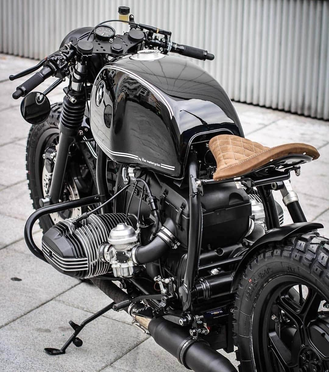 epidemic_motorsさんのインスタグラム写真 - (epidemic_motorsInstagram)「Via @saint_motors_ 🔧⚙️⚒️ by @roamotorcycles BMW R80rt #caferacer #caferacers #kaferacers #caferacersofinstagram #blacklist #custom #build #motorcycle #roa #madrid #instamoto #stocksucks #builtnotbought #garage_built #saintmotors #saint_motors #kustom #kulture #in_motors_we_trust #caferacersofinstagram #caferacerworld #caferacerclub #caferacerbuild #caferacerporn #caferacergram #caferacerclub #caferacerstyle #caferacerlife #caferacerxxx #caferacerculture」12月20日 15時29分 - epidemic_motors