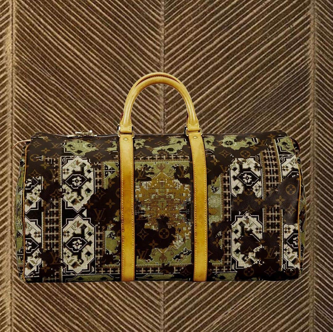 ジェイアーのインスタグラム：「The Vintage Louis Vuitton Keepall X Jay Ahr Embroidery Collection “Persian Rug” Act 5 Vintage Louis Vuitton Keepall, size 50 Yarn Embroidery by Jay Ahr Provenance Téhéran, Iran February 1998  #jayahr #jonathanriss #emb #louisvuitton #keepall #bag #Art #embroidery #icons #travel #everyhumanisanartist #PersianRug #rug #tapisserie #Perse #Iran #oneofakind #customisation #sustainable」
