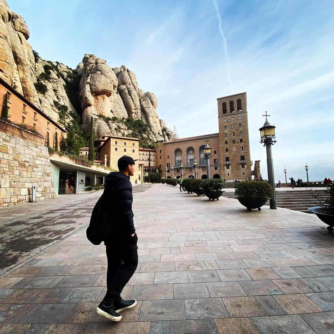 田中裕介さんのインスタグラム写真 - (田中裕介Instagram)「Barcelona🇪🇸 #2019 #barcelona  #campnou #realmadrid  #elclasico  #montserrat  #parkguell  #sagradafamilia」12月20日 16時05分 - yusuketanaka_official