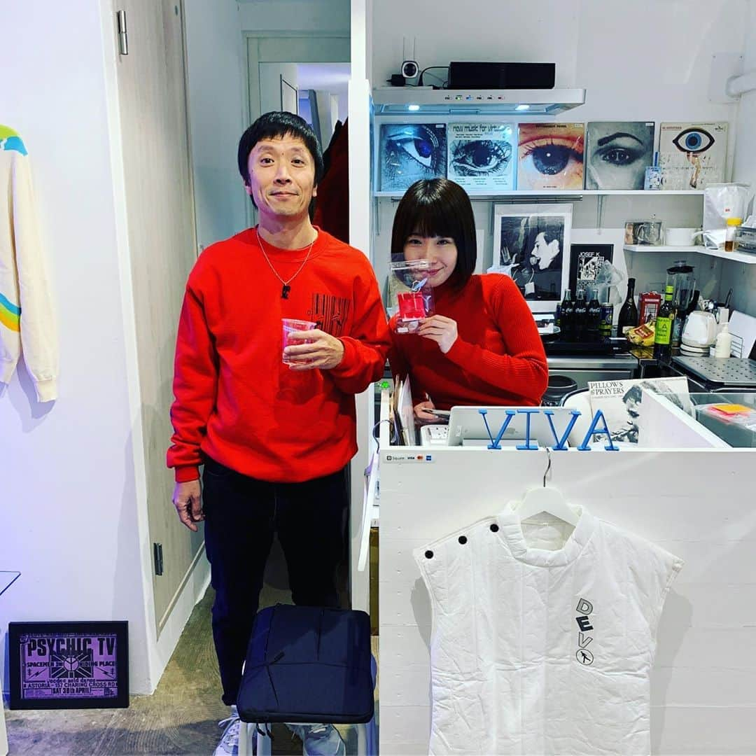 松田岳二さんのインスタグラム写真 - (松田岳二Instagram)「TYPOGRAFFiTi / E.P. KiTAYAMA masakazu Exhibition 北山さんの展示、色々お話もできて楽しかったです。25日まで奥沢/自由が丘のVIVAにて！」12月20日 16時52分 - cbsmgrfc