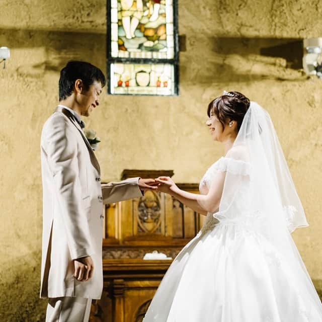 のインスタグラム：「. . 笑顔✴︎ . . . . @celestakadaをフォローして、 ［＃セレス高田馬場］［＃セレス花嫁］で フェアの様子や当日レポをUP してね✴︎ こちらのアカウント( @celestakada ) でご紹介させて頂きます⁂ . . \\セレス高田馬場の大人気！！// ブライダルフェアに参加しよう！ 豪華試食が無料で味わえるフェアが満載！ 詳しくはTOPのURLから checkしてみてくださいね◎ ＞＞＞@celestakada . . セレス高田馬場 ☎️03-3207-5161 10:00~20:00(土日祝9:00~) [定休日]毎週木曜日 . . #セレス高田馬場#CELES高田馬場 #セレス花嫁#結婚式#プレ花嫁#卒花 #卒花嫁#結婚式準備#挙式#大聖堂 #ブライダルフェア#式場見学#東京花嫁 #結婚式場#高田馬場 #全国のプレ花嫁さんと繋がりたい #全国の花嫁さんと繋がりたい #2020年春婚#2020年夏婚#2019年秋婚 #2019年冬婚#wedding#2019wedding #ウェディングフォト#キャンドル #ウェディングドレス#カラードレス」