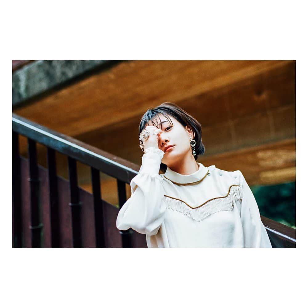島田大介のインスタグラム：「#佐藤千亜妃 #daisukeshimadaphotograph」