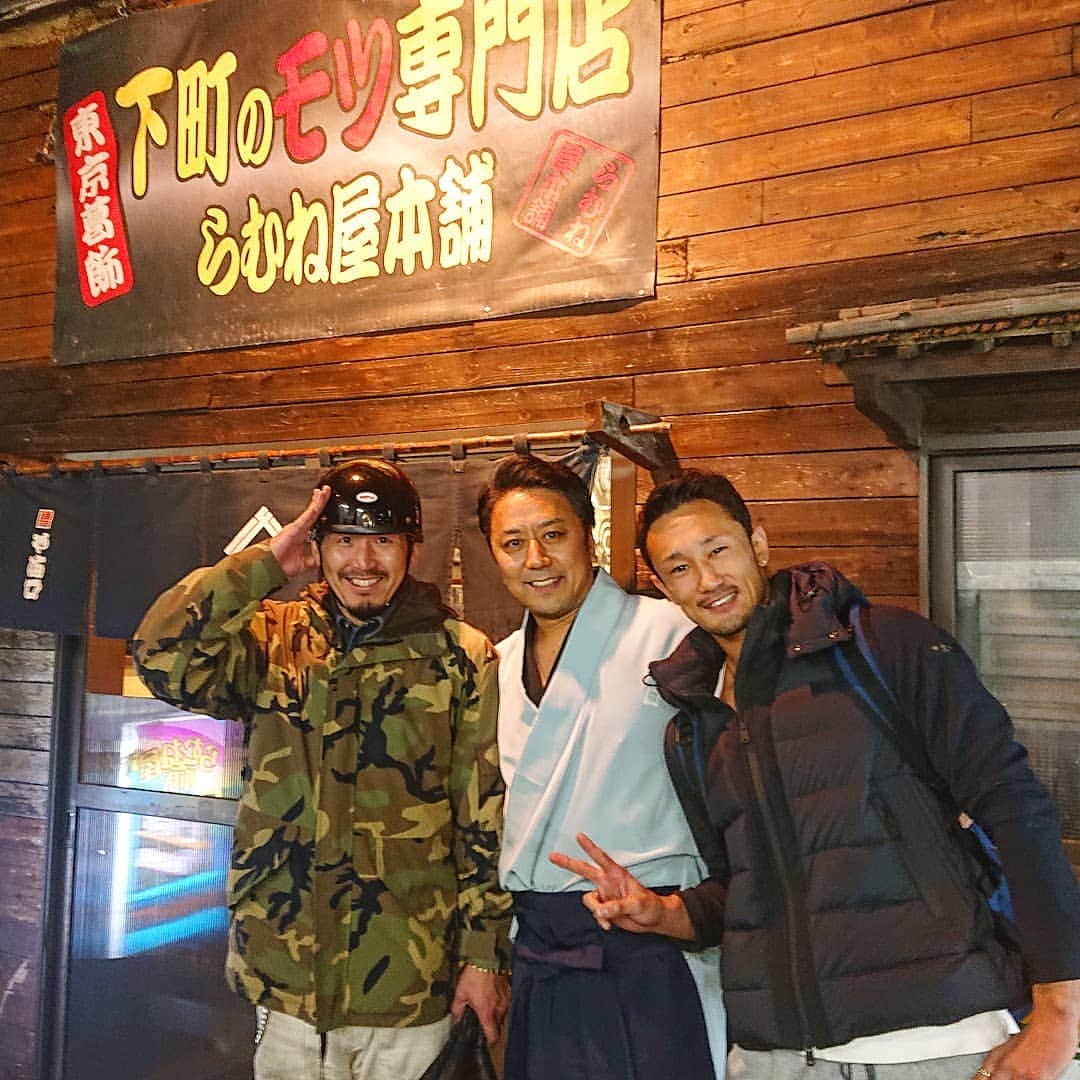 梅野源治のインスタグラム：「お兄様にお誘いいただき、市川九團次さんやバットボーイズの佐田さん @parasite03 仲間たちと忘年会♪  #感謝です」
