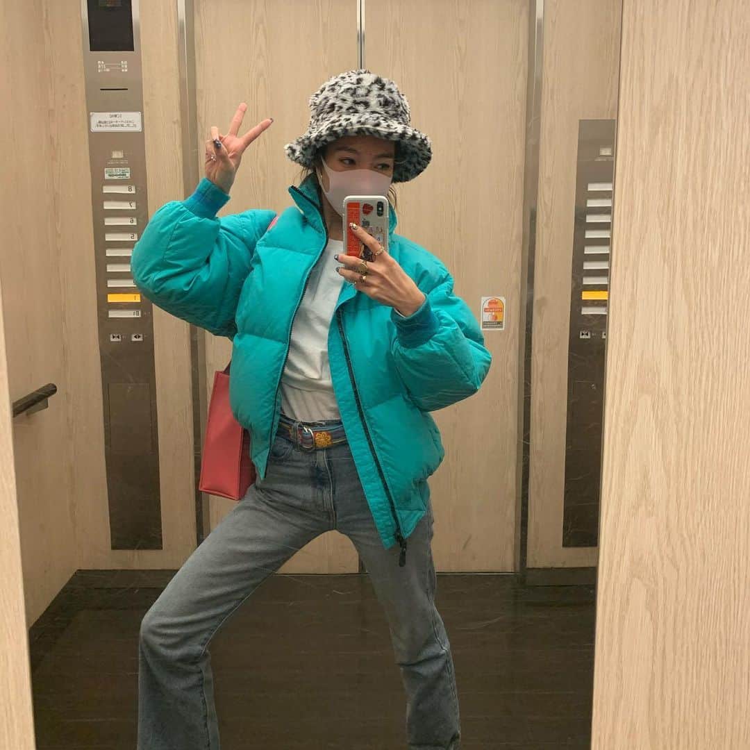 UlalaGirlのインスタグラム：「Vintage lover 💜」