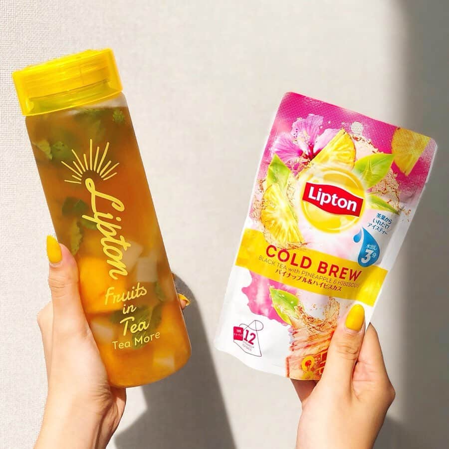 リプトンさんのインスタグラム写真 - (リプトンInstagram)「2019年の人気アレンジティーランキングを発表🏅 1位は…「ごろごろ マンゴーティー」！🥭 ホットティーはもちろん、水出しアイスティーもあるリプトンだから、アレンジ自在💛 これからも色んなレシピを紹介していくよ♪ みんなのお気に入りも教えてね😊 #リプトン #Lipton #2019年 #人気ランキング #おうちでつくろう #アレンジティー #MyinTea #おうちカフェ #おうちcafé #リプトンでつながる」12月20日 17時45分 - lipton_japan