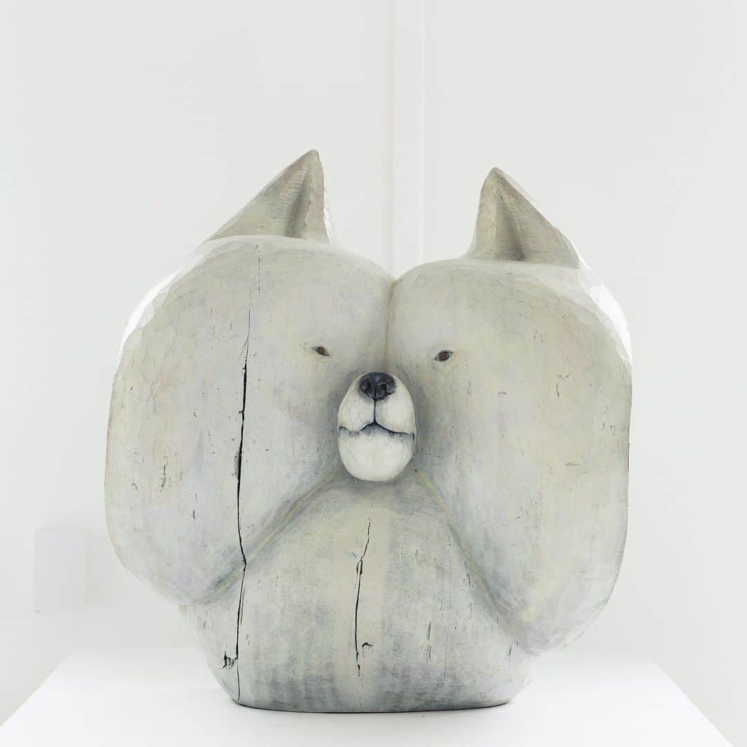 haconiwa / 箱庭さんのインスタグラム写真 - (haconiwa / 箱庭Instagram)「haconiwa編集部のメンバーが注目のクリエイターを毎週1名ずつご紹介していく「WHO’S HOT？」のコーナー。﻿ ﻿ 今週は、とてもキュートな犬の彫刻作品をつくる彫刻家・佐野美里さん @misato_sano をご紹介。﻿ 詳しくは、haconiwaの記事をチェック！﻿ ﻿ https://www.haconiwa-mag.com/creator/2019/12/hot_sanomisato/﻿ ﻿ #佐野美里 #彫刻 #彫刻家 #犬 #クリエイター #インタビュー」12月20日 18時24分 - haconiwa_mag