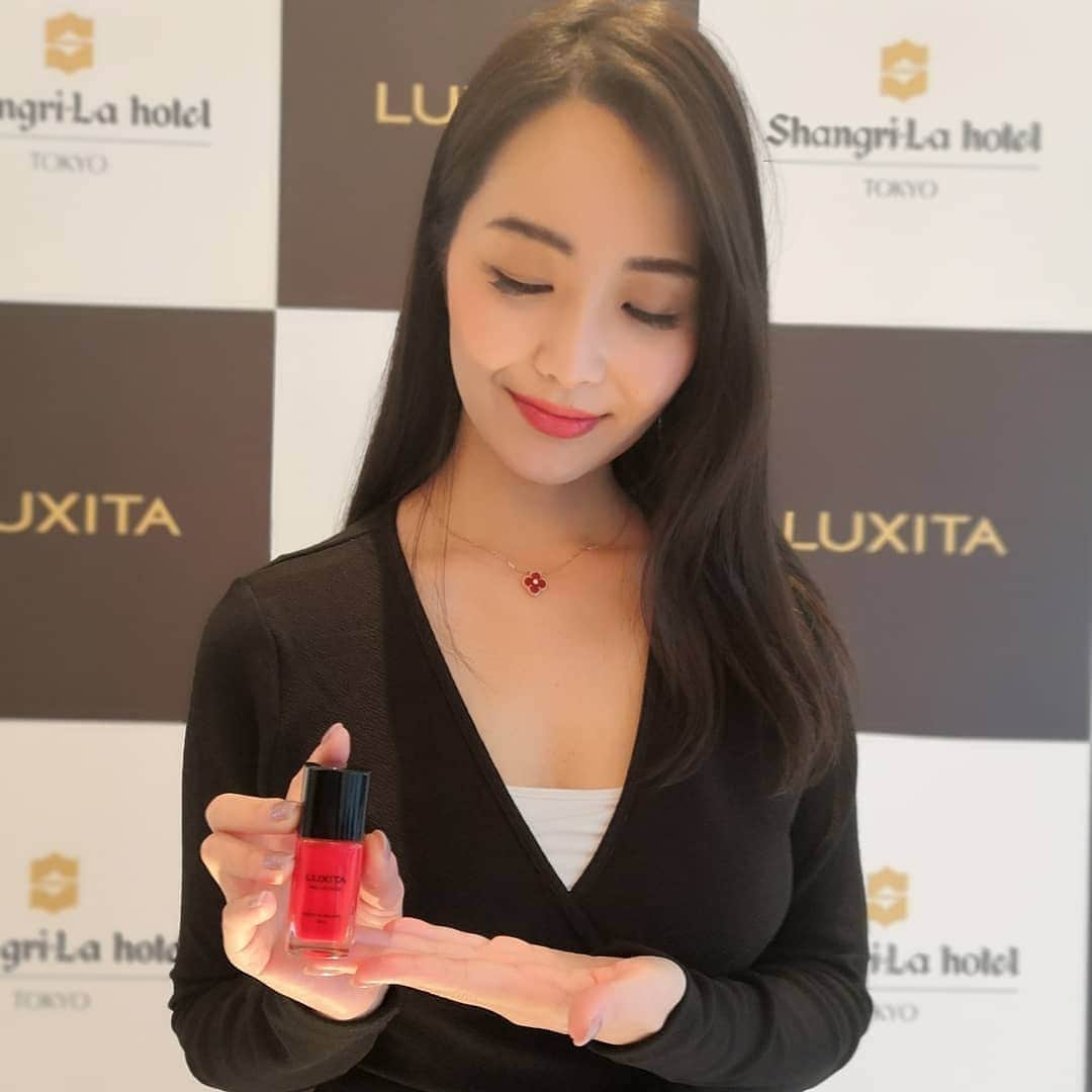 Miyu Toyonagaのインスタグラム：「Stop by LUXITA @luxitasalon Launch event at @shangrila_tokyo  Thank you @dom_kuro  for the invite☺️」