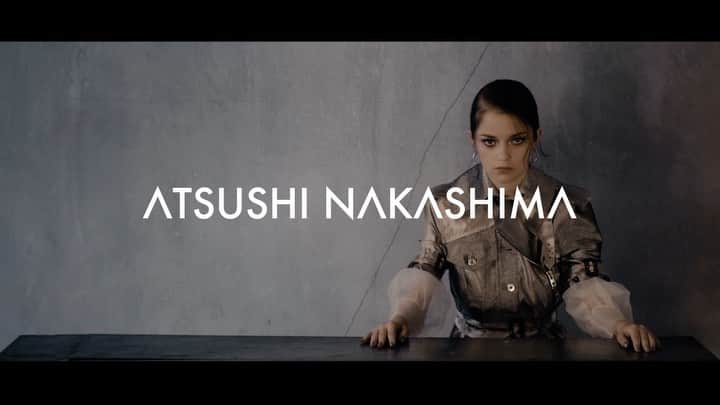 アツシナカシマのインスタグラム：「ATSUSHI NAKASHIMA TITLE: CLAIRVOYANCE  DIRECTOR: NOBUYUKI TANII谷井信行  DIRECTOR OF PHOTOGRAPHY: RYOSUKE MAKITA GAFFER: RIKI TSUCHIYA CAMERA ASSISTANT: YUKINO ITO  FASHION STYLIST: HITOMI MATSUNO MAKEUP ARTIST: RISA CHINO HAIR STYLIST: YUMI ASAKAWA  CASTING: ANNA ERSHOVA (aNmoda) MODEL: ALYONA ANREEVNA (aNmoda) / ALINA TROFIMOWA (aNmoda)  OFFLINE EDITOR: KOYO KIKUCHI / NAOKI KAWAGUCHI (VISIBLEX) ONLINE EDITOR: HIMEKA SENDA (VISIBLEX)  MUSIC: KEI NAKAMURA / KAZAO FUJISSAWA (SONARISE PRODUCTION)  #atsushinakashima #アツシナカシマ #fashion」
