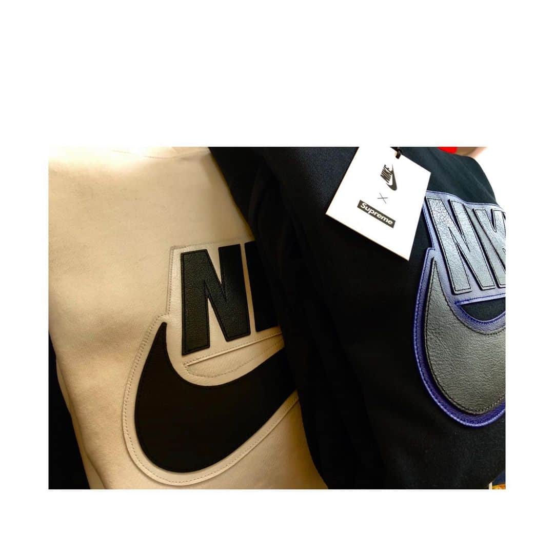 ベンドラメ礼生さんのインスタグラム写真 - (ベンドラメ礼生Instagram)「2019.12.20 . . Supreme ／  Nike かなり状態いいフーディーget。 Nikeロゴがレザー素材になっていて ちょーイケイケよ。🦛🦛🦛 . #supreme #nike  #supremenike #nikesupreme」12月20日 19時28分 - venleo.9