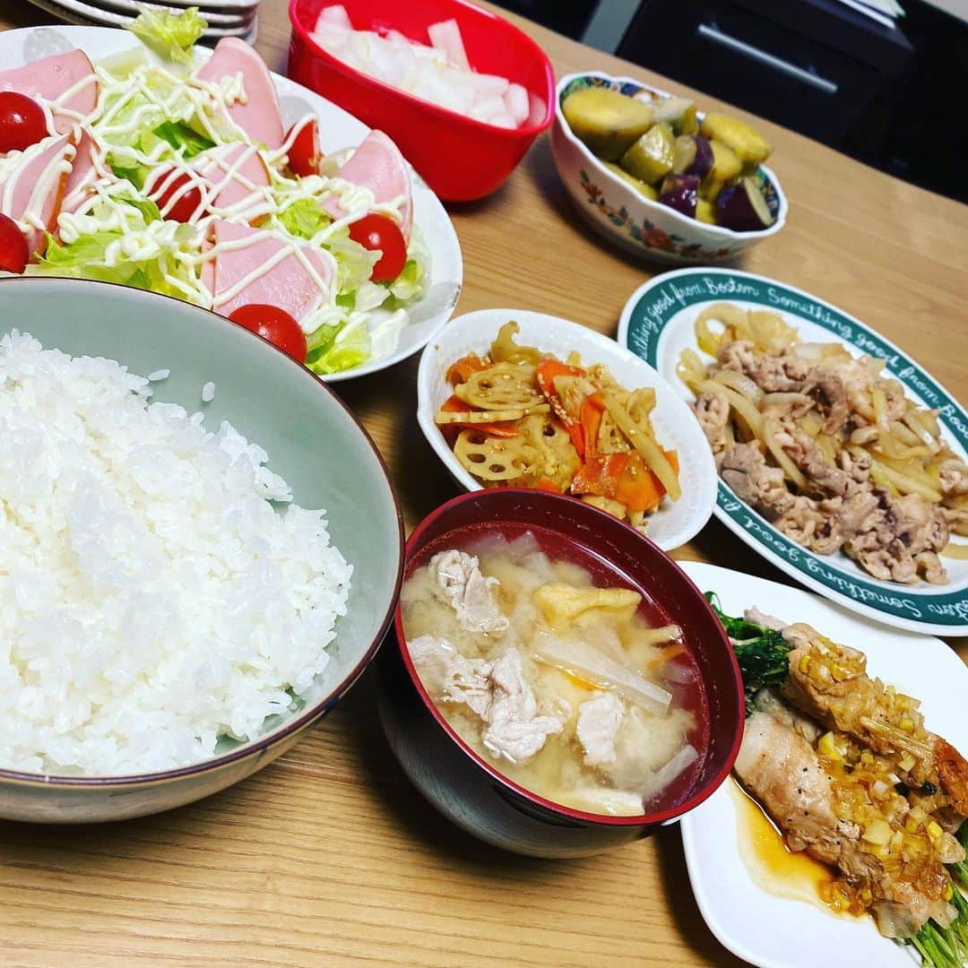 泉圭輔さんのインスタグラム写真 - (泉圭輔Instagram)「久々の母のご飯🍚 寮のご飯もいいけど、やっぱり母の味が1番です🙆‍♂️ #母飯 #母最強説 #妹不在で悲しい」12月20日 19時46分 - zumi_63