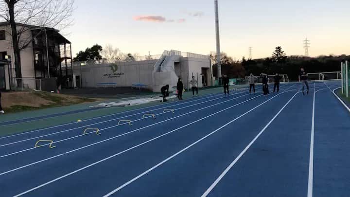白石黄良々のインスタグラム：「少しずつ理想の走りに🏃‍♂️ 久々のSDはまだまだ。 #セレスポ  #nike #スタートダッシュ」