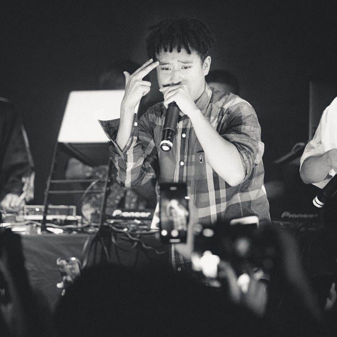 room onziemeのインスタグラム：「•﻿ ﻿ 【Archive】﻿ ﻿ -----------------------------------﻿ ﻿ 2019.09.16 (Mon) ﻿ ﻿ Taeyoung Boy ﻿ “HOWL OF YOUNGTIMZ & TOPBOY”﻿ RELEASE PARTY﻿ supported by ROOMBASE ﻿ ﻿ ■GUEST ARTIST﻿ Normcore Boyz  @normcore_boyz﻿ ﻿ ﻿ ﻿ photo by @leoyoulagi﻿ -----------------------------------﻿ #ROOM #ROOMBASE」
