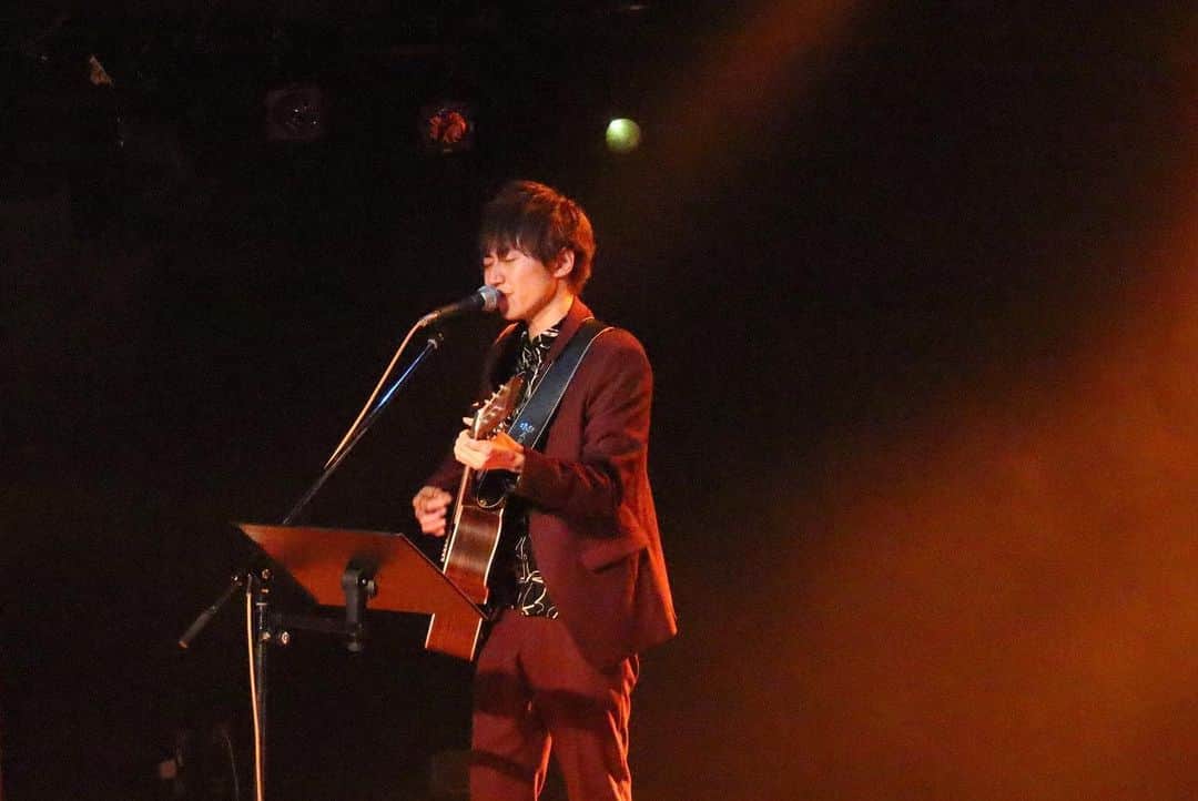 のインスタグラム：「2019.12.14 photo ③ #関義哉 #yoshiya #seki #Christmas #LIVE #photo ・ #instagood #followme #粉我 #フォロー募集 #フォロワー増やしたい #フォロー歓迎  #follow_me #followmeplease #フォロー大歓迎  #いいね #likeforfollow #likeforlikes  #音楽好きな人と繋がりたい #ダンス好きな人と繋がりたい #京都 #kyoto #元新選組リアン #新撰組 #新選組」