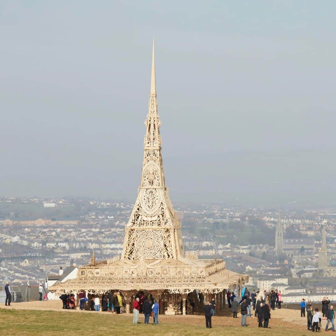 TED Talksのインスタグラム：「In 2015, this astoundingly intricate wooden temple rose over the town of Derry in Northern Ireland, only to go up in flames five days later. The burning was part of the plan, though. Visual artist Helen Marriage organized the creation and destruction of the structure (designed by architect David Best) as a community event meant to heal. By recruiting people from both sides of the notoriously politically and religiously divided town to build and decorate it, Helen was able to — for just a moment — unite a whole city. Watch her #TEDTalk at the link in our bio.  Photo courtesy of Helen Marriage」