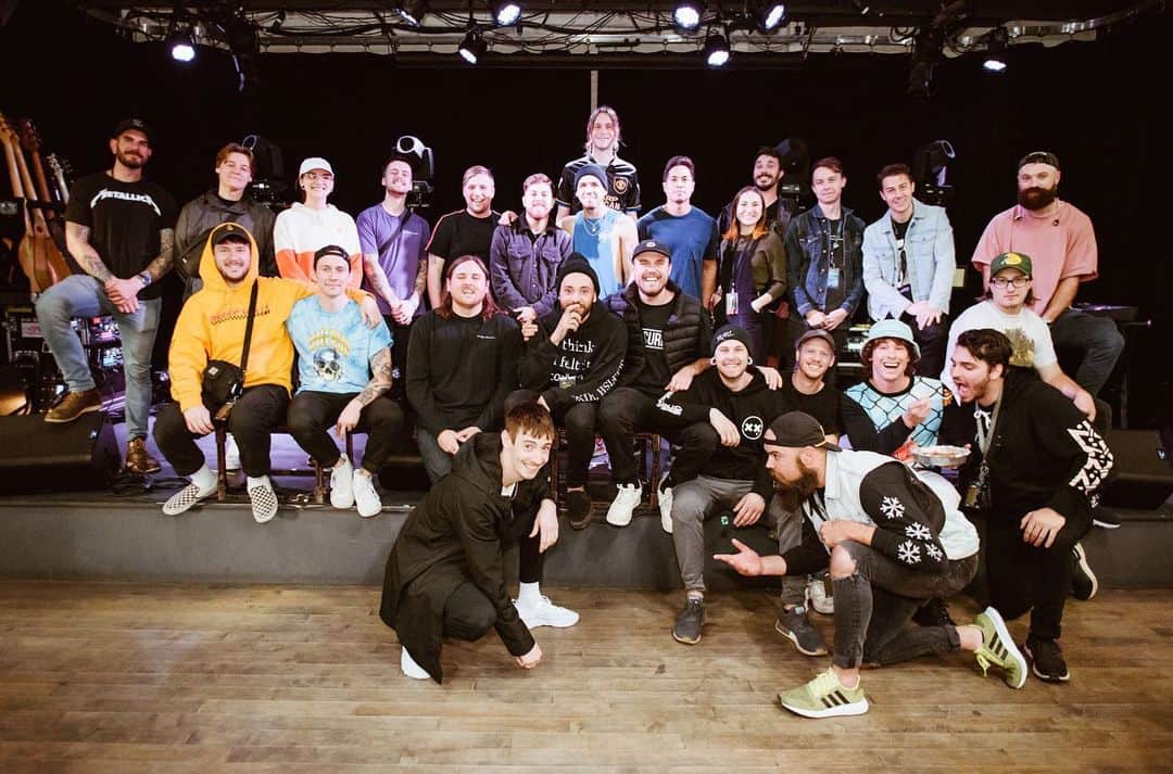 Don Brocoのインスタグラム：「Throwing it back to the final day of our first ever North American headline tour. What a year! Love you all 🇺🇸🇨🇦 @trashboatuk @sleeponitband @selfishthings」