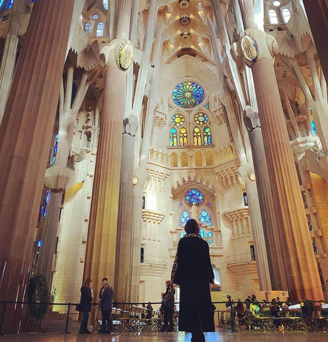 西山茉希さんのインスタグラム写真 - (西山茉希Instagram)「いっぱい浴びた。 いっぱい抱きしめた。 さぁ、帰ろっ⭐︎⭐︎⭐︎ #lough&peace #😊😁😊 待っててくれる人がいる。 ありがとうスペイン。 ありがとうバルセロナ。 またねっ❤️🇪🇸 #ありがとう」12月21日 1時59分 - maki.nshiyama50