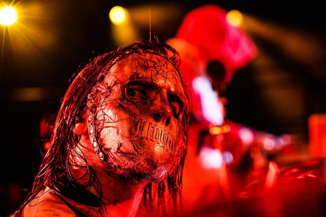 Slipknotさんのインスタグラム写真 - (SlipknotInstagram)「@KnotfestUK Pre-sale tickets are now open to ALL members of OT9 Fan Club including Premium, Deluxe & Free tiers. Members can find their unique code in their account profile on outsidethe9.com . Join OT9 today at outsidethe9.com for priority access to tickets before public on-sale, and secure tickets at knotfestuk.com | Link in Story」12月21日 2時07分 - slipknot
