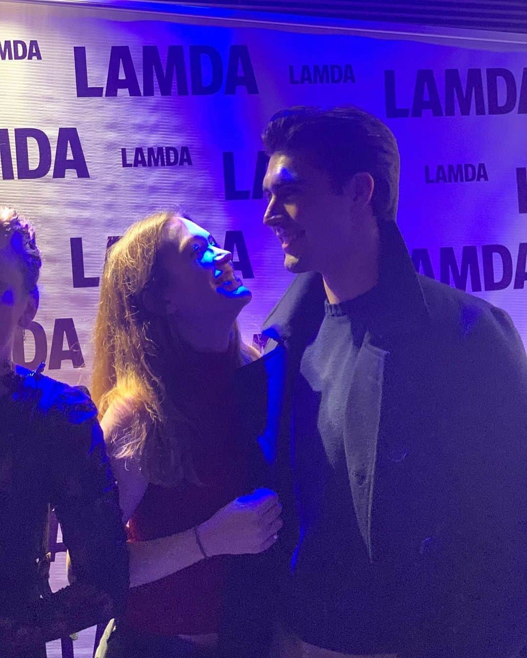 アレックス・ブノワさんのインスタグラム写真 - (アレックス・ブノワInstagram)「Throwing back to the winter concert last week. I was flying from London 12 hours later... Excited to get back soon! Chicago is great, but I’m missing home.」12月21日 2時56分 - alexbenoit95