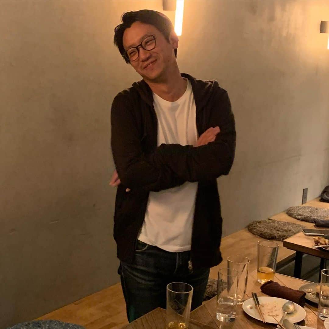 Shohei Kambaのインスタグラム：「MVP @velbed.models  #忘年会　#きもちE」