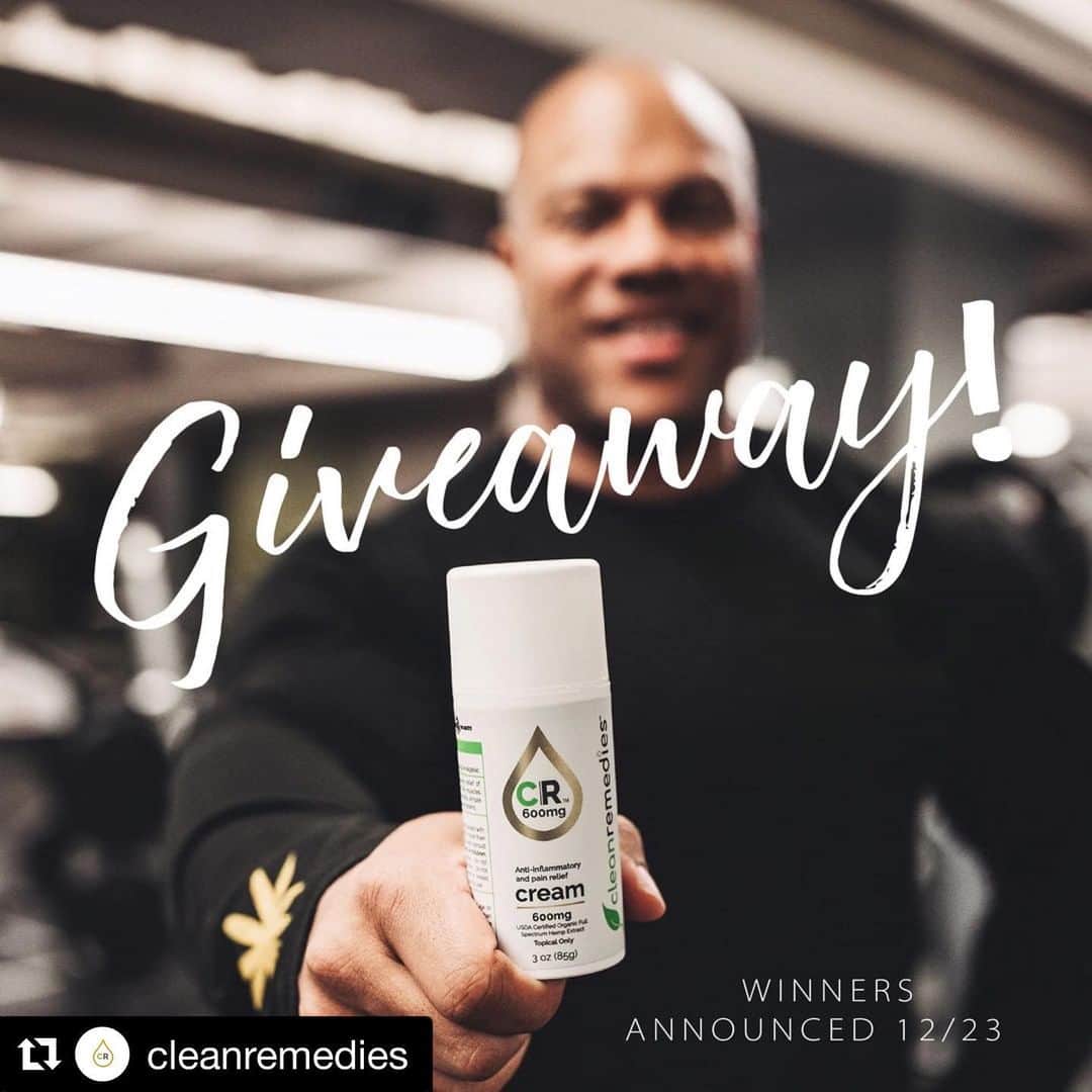 Phil Heathのインスタグラム：「Check out this awesome giveaway by my friends at @cleanremedies so make sure you’re following them and commenting on their page for a chance to win. 💪🏽 #Repost @cleanremedies ・・・ 🎁ENTER TO WIN! We’re giving you the chance to win our newest addition to the Clean Remedies family in a pain-free fashion! ⁠ ⁠ For your chance to win the Phil Heath approved 600mg Full Spectrum Hemp Extract Pain Cream just...⁠ ⁠ ✨Follow us! ⁠ 🌿Leave a comment below! ⁠  THATS IT! ⁠💪🏽⁠ ⁠ ⁠3 Winners will be selected at random on 12/23!⁠ Must reside within the US to qualify! ⁠ ⁠ ⁠ ..⁠ ⁠ #cbdoil #organic #wellness #hempextract #fullspectrum #fullspectrumhempextract #hempoil #hempheals #hemp #cbd #cannabis #cbdoil #cbdlife #painrelief #natural #cannabidiol #topicalcbd #cannabinoids #hempcbd #cannabiscommunity #anxiety #jointpain  #bodybuilding #ifbb #fitness #bodybuilder #philhealth #mrolympia #giveaway #giveawaycontest ⁠ ⁠」