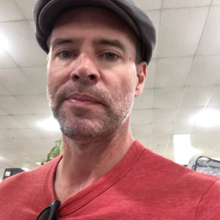 スコット・フォーリーのインスタグラム：「#Christmas」