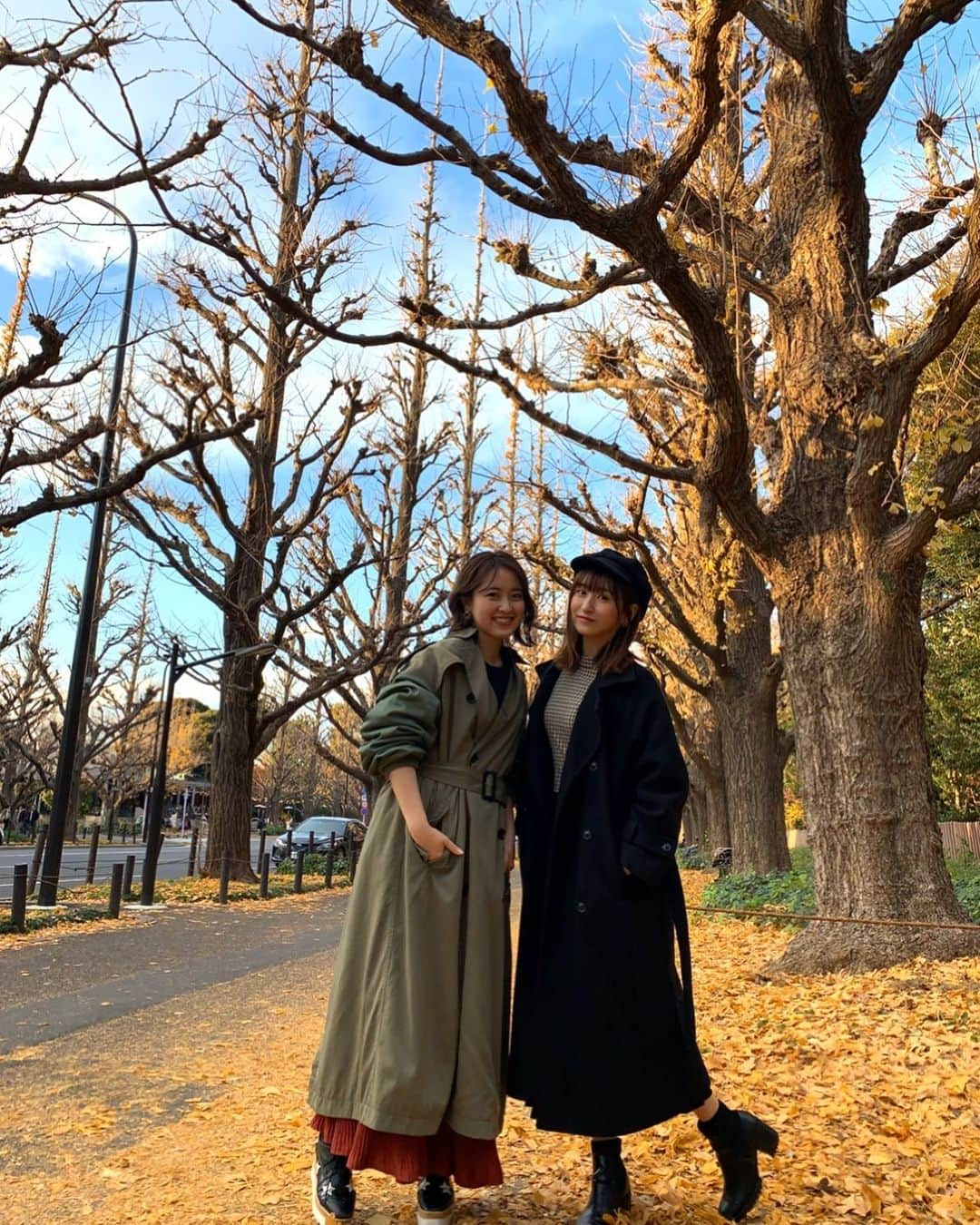 入矢麻衣さんのインスタグラム写真 - (入矢麻衣Instagram)「▼ . あゆかちゃんとランチして 銀杏狩りしてデートした日🥰 . . . . . #일본 #도쿄 #일상 #겨울패션 #친구랑 #은행나무 #좋아요 #japan #tokyo #winter #银杏 #外苑前いちょう並木 #🇯🇵」12月21日 16時02分 - iriyachaaan_