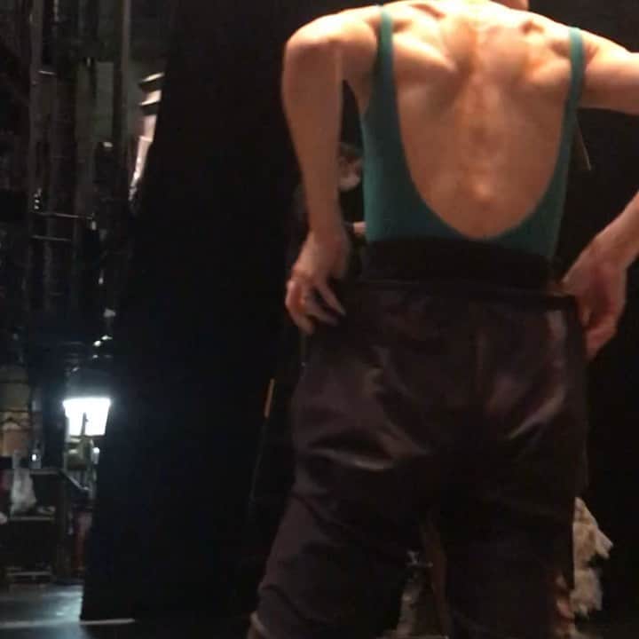 中村祥子のインスタグラム：「久々の福岡公演では、私が留学する前から見守り、応援して下さっている方々がたくさん来て下さいました✨❤️ 皆さまに舞台をお届けできて、心から嬉しく、感謝の気持ちでいっぱいでした☺️本当にありがとうございました。いつの日かまた、福岡サンパレスで素敵な瞬間をお届けできますように✨ #中村祥子 #福岡 #感謝の気持ち #ありがとう #素敵な仲間#kバレエカンパニー」