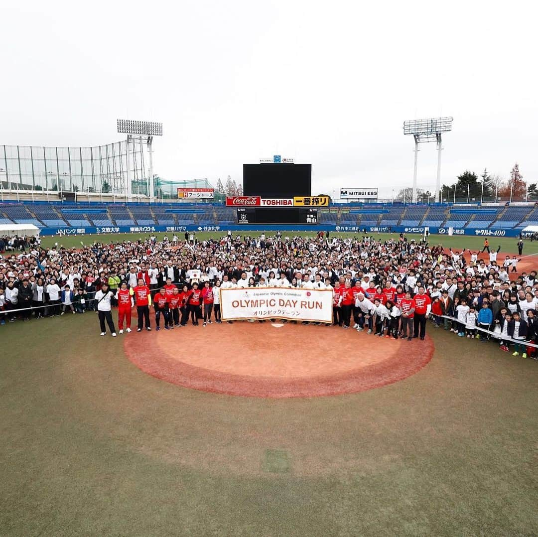 日本オリンピック委員会さんのインスタグラム写真 - (日本オリンピック委員会Instagram)「「2019オリンピックデーラン東京大会」が12月21日（土）に明治神宮野球場～周辺特設コースで行われました。ご来場いただいた皆様、誠にありがとうございました！ ． #オリンピックデーラン #がんばれニッポン #全員団結 #上村愛子 #小塚崇彦 #田中和仁 #大菅小百合 #大林素子 #澤野大地 #田中琴乃 #塚原直貴 #中村亜実 #宮下純一 #大島公一 #宮本慎也 📸フォート・キシモト」12月21日 17時17分 - teamjapanjoc