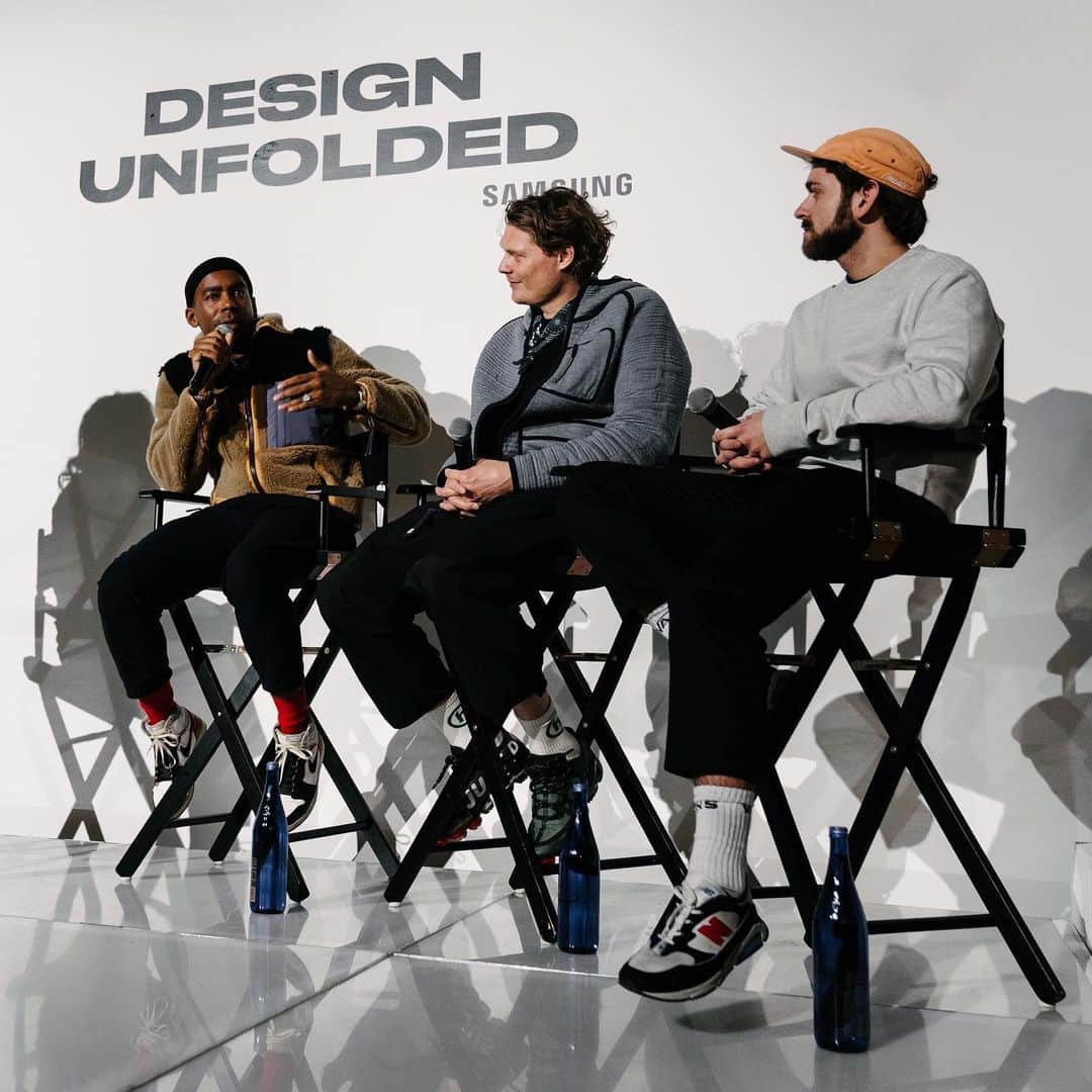 HYPEBEASTさんのインスタグラム写真 - (HYPEBEASTInstagram)「Exploring the intersection of fashion and technology featuring the Amsterdam-based textile studio @byborre, we worked alongside @samsungmobileUSA to deliver a night of thought-provoking discussion and industry leading AR 3D, and the future of mobile devices. Head to our site to see the full recap of the Design Unfolded event which took place last night in NYC.」12月21日 8時27分 - hypebeast