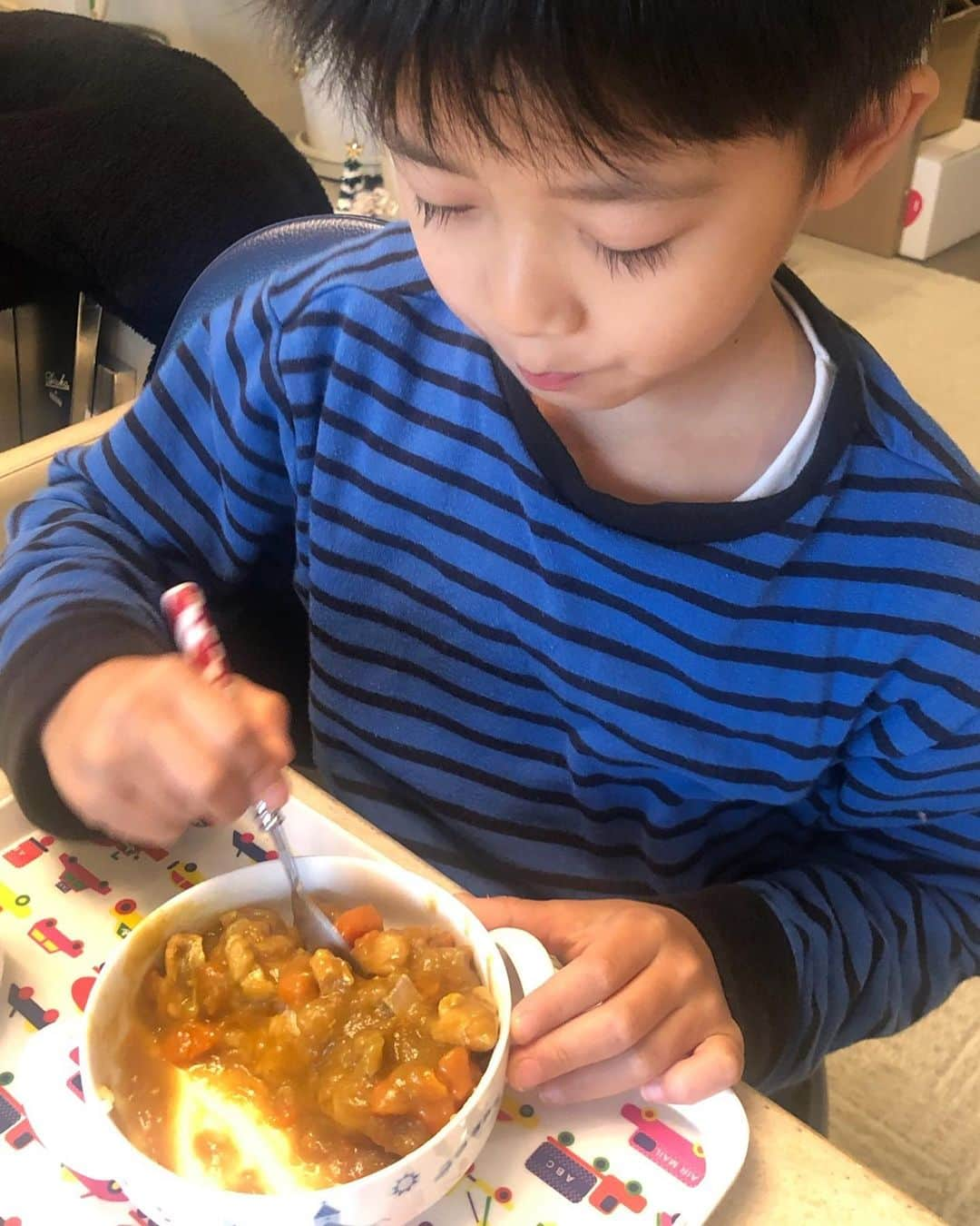 市川海老蔵 （11代目）さんのインスタグラム写真 - (市川海老蔵 （11代目）Instagram)「* Curry for breakfast Yummy☺️🍛 *  朝カレー 美味しいね☺️🍛 #市川海老蔵 #海老蔵 #成田屋 #歌舞伎 #ABKAI #ABMORI #ebizoichikawa #ebizo #kabuki #thunderparty #theater #theaterarts #actor #japan #classic」12月21日 9時12分 - ebizoichikawa.ebizoichikawa