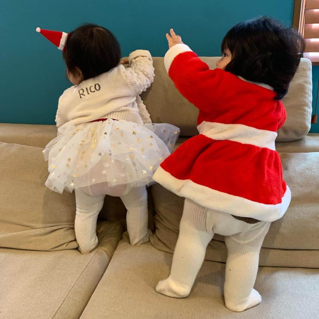 岡本果奈美さんのインスタグラム写真 - (岡本果奈美Instagram)「.﻿ ﻿ ﻿ #平成31年生まれ会﻿ ゆるーいクリスマス会開催しましたー⭐️﻿ ﻿ ﻿ 自分たちの写真全然なかった〜😂﻿ (ママあるある)﻿ ﻿ 話すことに夢中で﻿ もっとみんなと写真撮ればよかったー！笑﻿ ﻿ ﻿ ﻿ 同じぐらいのベビちゃんたちの集合写真は﻿ もう…すんごかったです！笑﻿ ﻿ ﻿ ﻿ 泣いてる姿も愛おしいし記念☺️❤️﻿ ﻿ ﻿ ﻿ 定期開催してみんなで成長見守っていきたいな！﻿ ﻿ ﻿ ﻿ 次は来年2月か3月ごろ？﻿ みんな1歳前後になってるころ！﻿ 何やろっかー😍﻿ ﻿ ﻿ ﻿ 参加してくれたママさん、﻿ ご予約頂いたメールアドレスにお写真をお送りしてます！投稿見つけてフォローしにいきますねー☺️💓﻿ ﻿ ﻿ ﻿ ﻿ :::::::::::::::::::::::::::::::::::::::::::::::::::::::::::::::﻿ 最新情報は﻿ @kanamiokamoto トップページのリンクへ﻿ ﻿ ﻿ \ 講師向け講座 / ﻿ ﻿ ベビトレヨガ講座  3月開催決定！﻿ 東京・オンライン﻿ ﻿ 子ども姿勢講座 3月﻿ ﻿ ﻿ ﻿ \ イベント /﻿ ﻿ 12/17 ベビトレヨガレッスン・クリスマス企画🈵﻿ 12/20 クリスマスママ会 🈵﻿ ﻿ 1/28 脳トレ遊びベビトレレッスン🈵﻿ 1/31 産後ママダイエット企画 🈵﻿ ﻿ ﻿ ↓これからLINE@でお知らせ！﻿ 2/17 子ども姿勢レッスンと講座﻿ 2/20 mr.farmer 朝活イベント﻿ ﻿ ﻿ ﻿ ﻿ ﻿ ﻿ ﻿ ﻿ ﻿ #子連れヨガ#ヨガインストラクター#0歳児ママ#東京ママ友 #東京ママ友募集 #産後8ヶ月#生後8ヶ月#産後ケア#幼児教育#幼児教室#ベビーヨガ  #ベビトレヨガ#産後ダイエット開始 ﻿#平成31年ベビー #平成31年生まれ #子連れイベント#子連れクリスマス #クリスマス会 #親子イベント#渋谷ママ#子連れおでかけ #関東ママ会 #yogainstructor#babyyoga」12月21日 9時18分 - kanamiokamoto