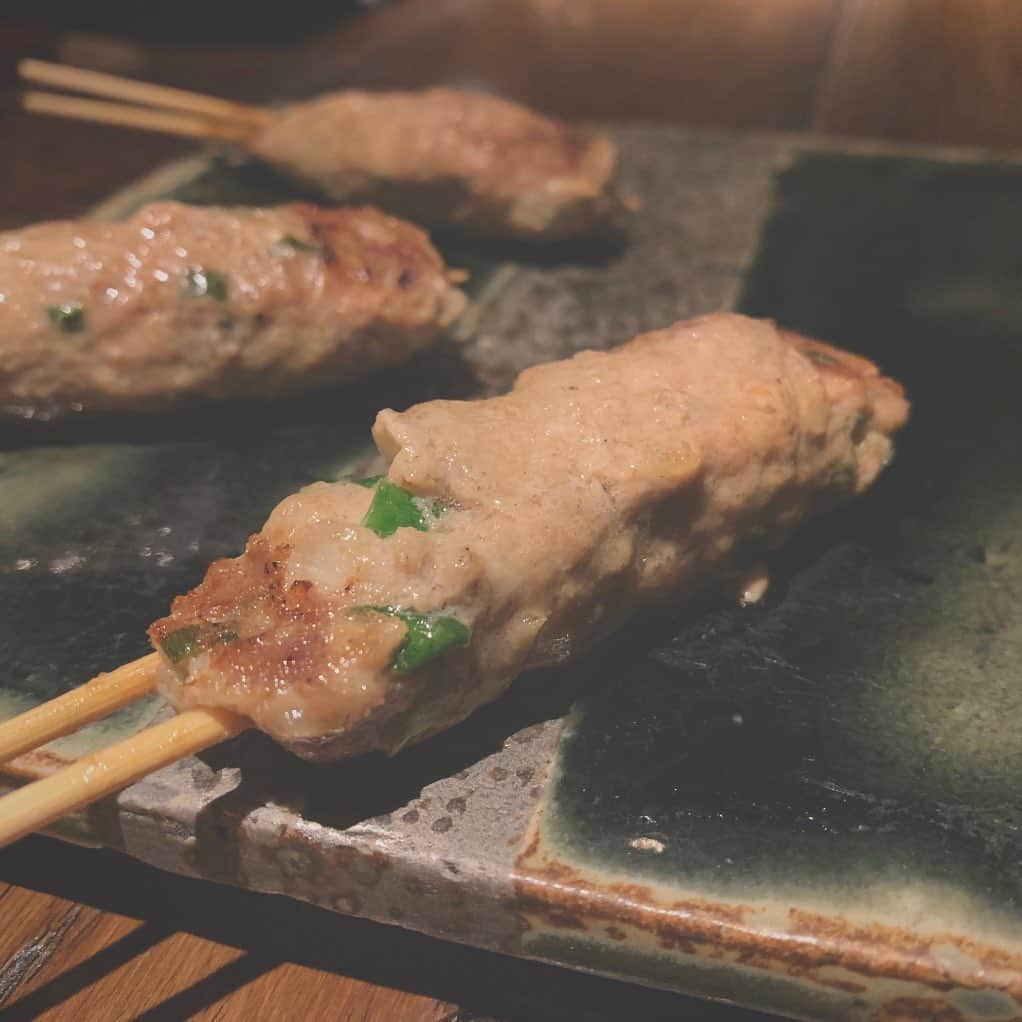 芦田美歩さんのインスタグラム写真 - (芦田美歩Instagram)「.﻿ .﻿ .﻿ ﻿ 美味しい鴨肉を食べてきました🦆﻿ ﻿ 鴨肉料理のレパートリーの多さにびっくり！﻿ ﻿ 〆の鴨ラーメンが最高だった！！﻿ ﻿ .﻿ .﻿ .﻿ #みふのもぐもぐ日記 #中目黒ディナー #鴨肉専門店 #nakamoguro #鴨肉のコース料理」12月21日 9時54分 - a.mifu_cial