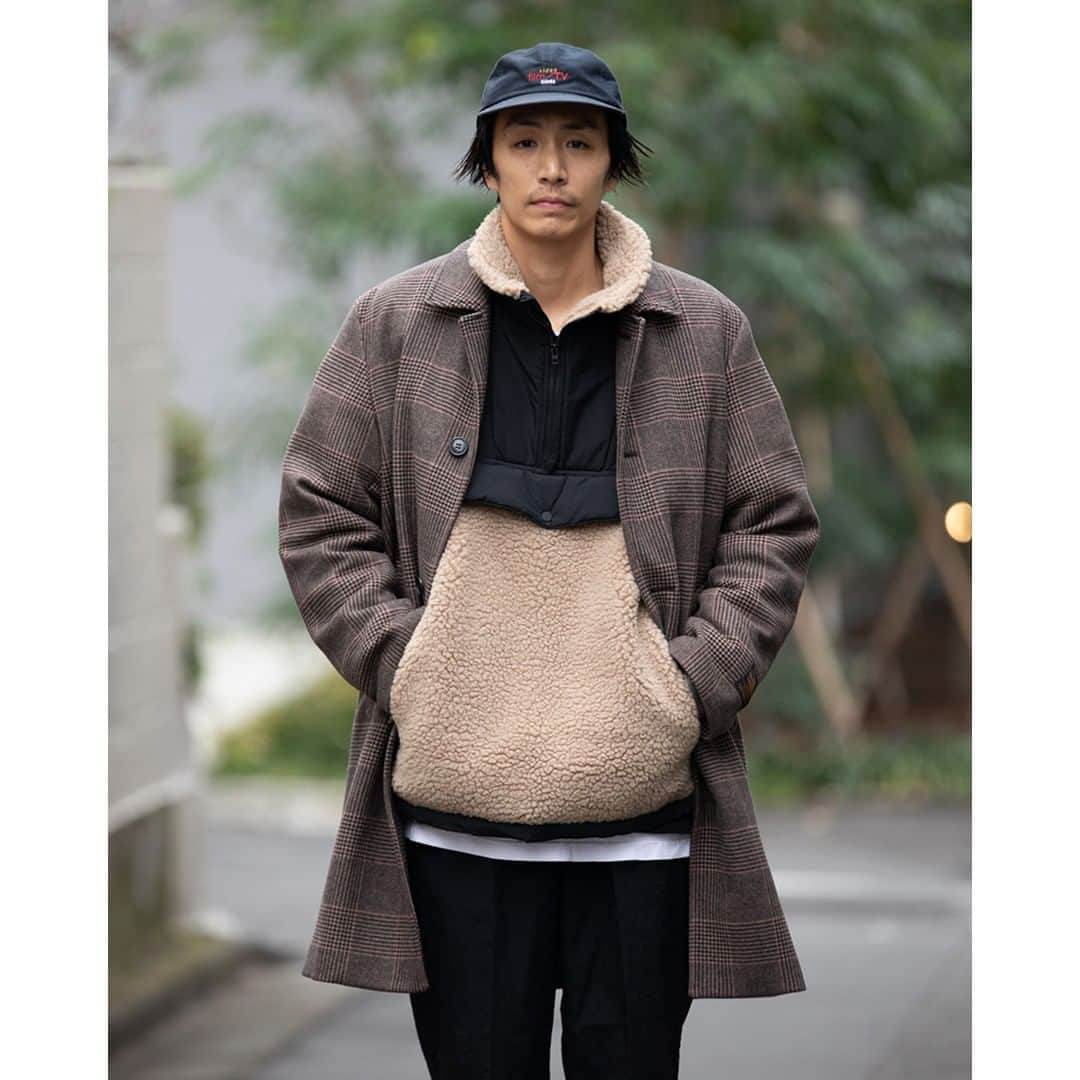 JOURNAL STANDARDさんのインスタグラム写真 - (JOURNAL STANDARDInstagram)「【 OUTER STYLE SNAP!! 】⁠ 本格的なアウターシーズンが到来！ジャーナルスタンダードのプレス、マーチャンダイザーが本気でお薦めする OUTER STYLE を紹介したWEBマガジン公開中！⁠ .⁠ ＞詳細はハイライト "Men’s MAGAZINE" または下記URL から⁠ http://bit.ly/38X9XXL⁠ .⁠ ■Coat (JOURNAL STANDARD)⁠ ￥32,000+tax　NO.19020600241030⁠ ■Anorak (YETI)⁠ ￥38,000+tax　NO.19011610001030⁠ ■Pants (DICKIES×WISLOM×JS)⁠ ￥15,000+tax　NO.19030610012130⁠ .⁠ #ジャーナルスタンダード⁠ #journalstandard⁠ #baycrews⁠ #fashion⁠ #outerstyle⁠ #19aw⁠ #mens」12月21日 10時00分 - journalstandard.jp