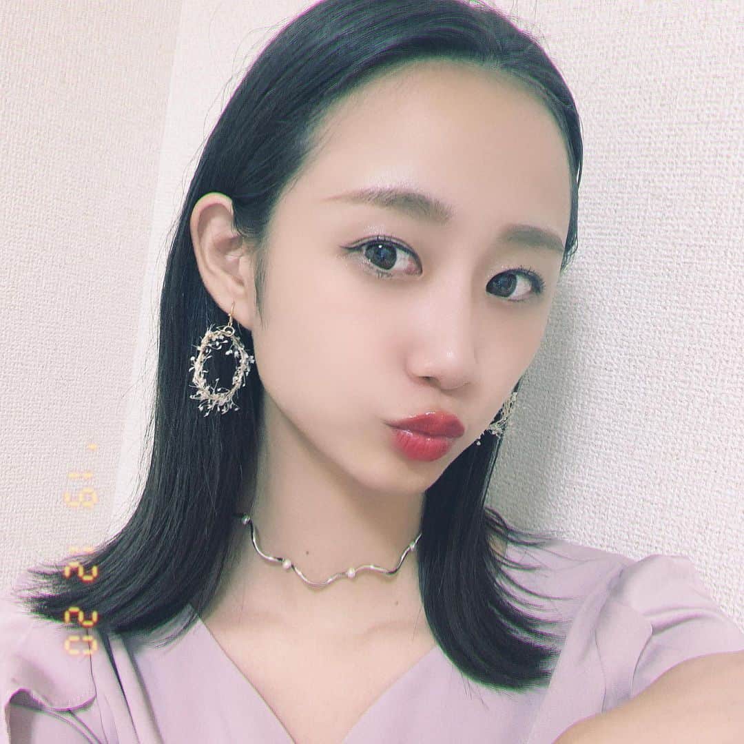 筒井萌子のインスタグラム：「* #アルチビオ レセプションパーティー🎉 ヘアスタイルはタコさんヘア🐙💕 大人っぽくセンター分けの外ハネ◡̈⋆ ワックスでぴたっとしたら出来上がりん♪ 時短でできるからオススメですꪔ̤̮ ・ #筒井萌子 #女優 #actress #モデル #model #岡山  #shooting #instagood #instalike #converse #撮影 #followme #instalike #ゴルフ #ゴルフ女子 #ゴルフコーデ #골프 #좋아요반사 #좋아요그램 #좋아요환영 #데일리그램 #패션 #오오티디 #카페 #ディズニー　#ディズニーシー」
