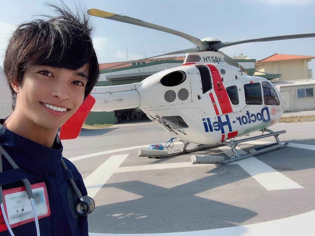 のインスタグラム：「It's a sunny day. 本日は晴天なり☀️」